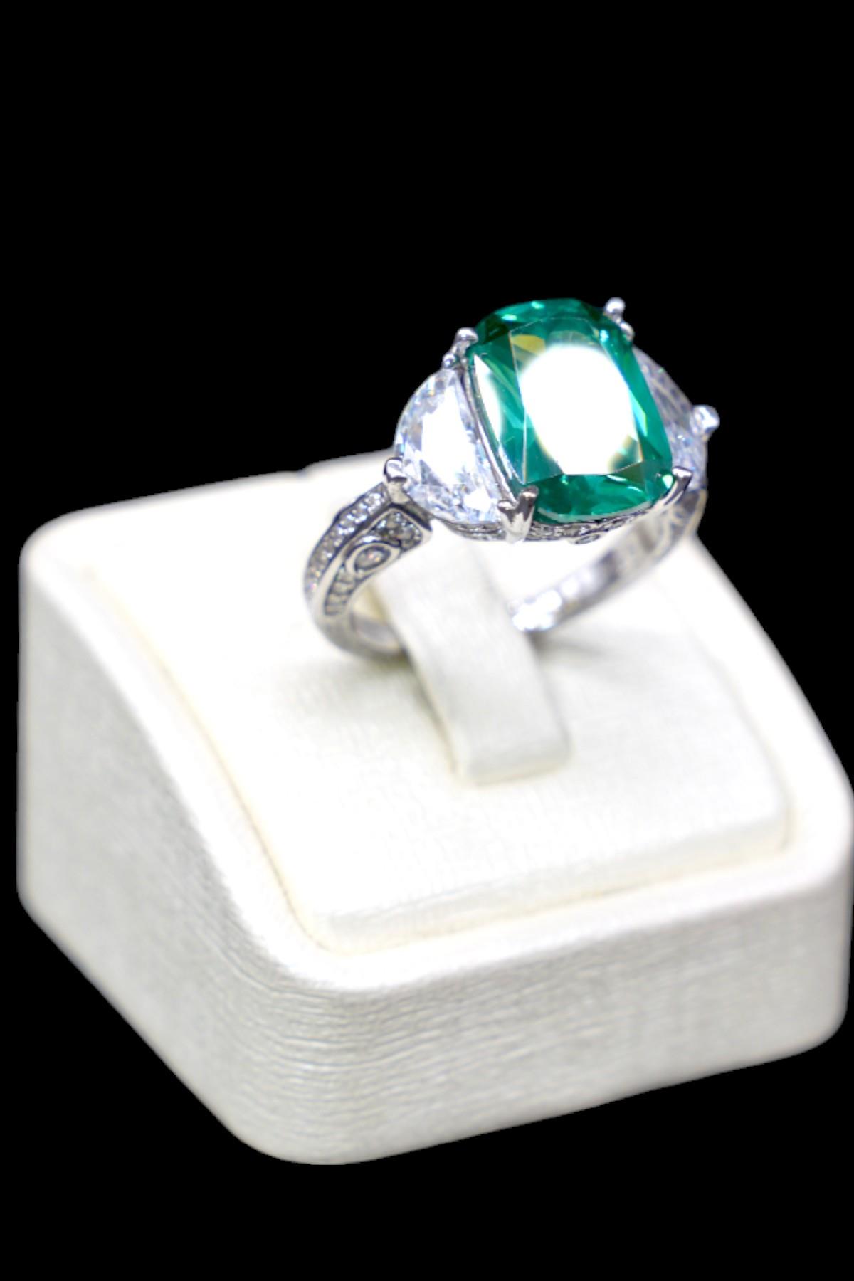 Yeşil Zirkon Taşlı Gümüş Yüzük 925 Ayar