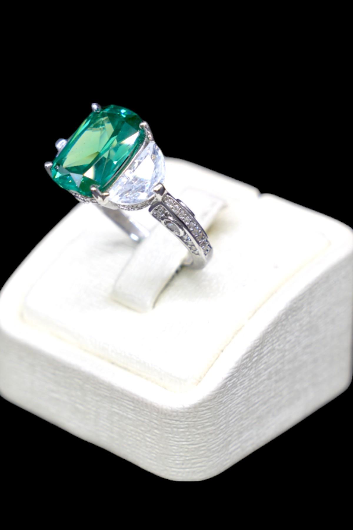 Yeşil Zirkon Taşlı Gümüş Yüzük 925 Ayar