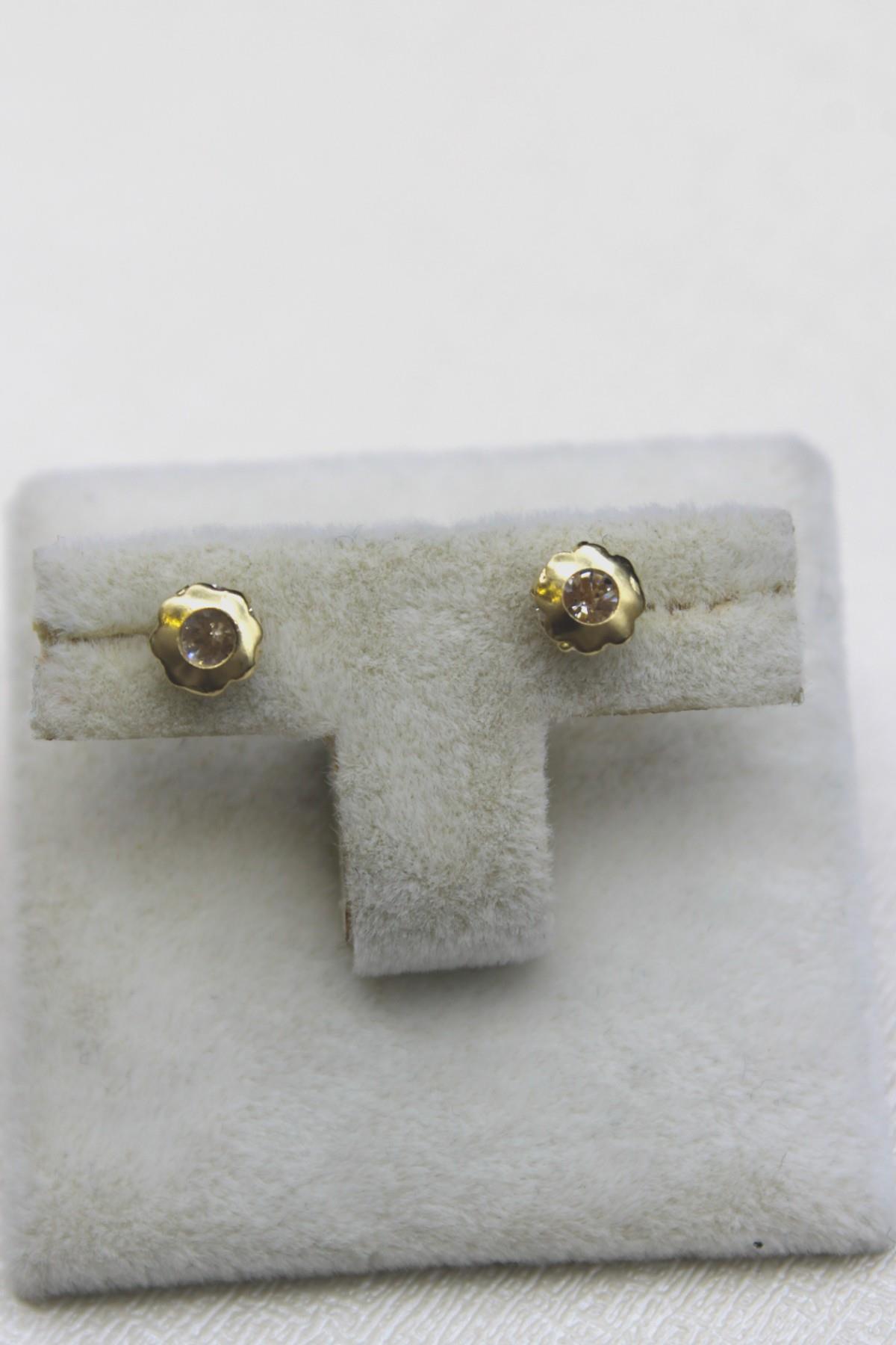 Zirkon Taşlı Çiçek Figürlü Küpe 14 Ayar