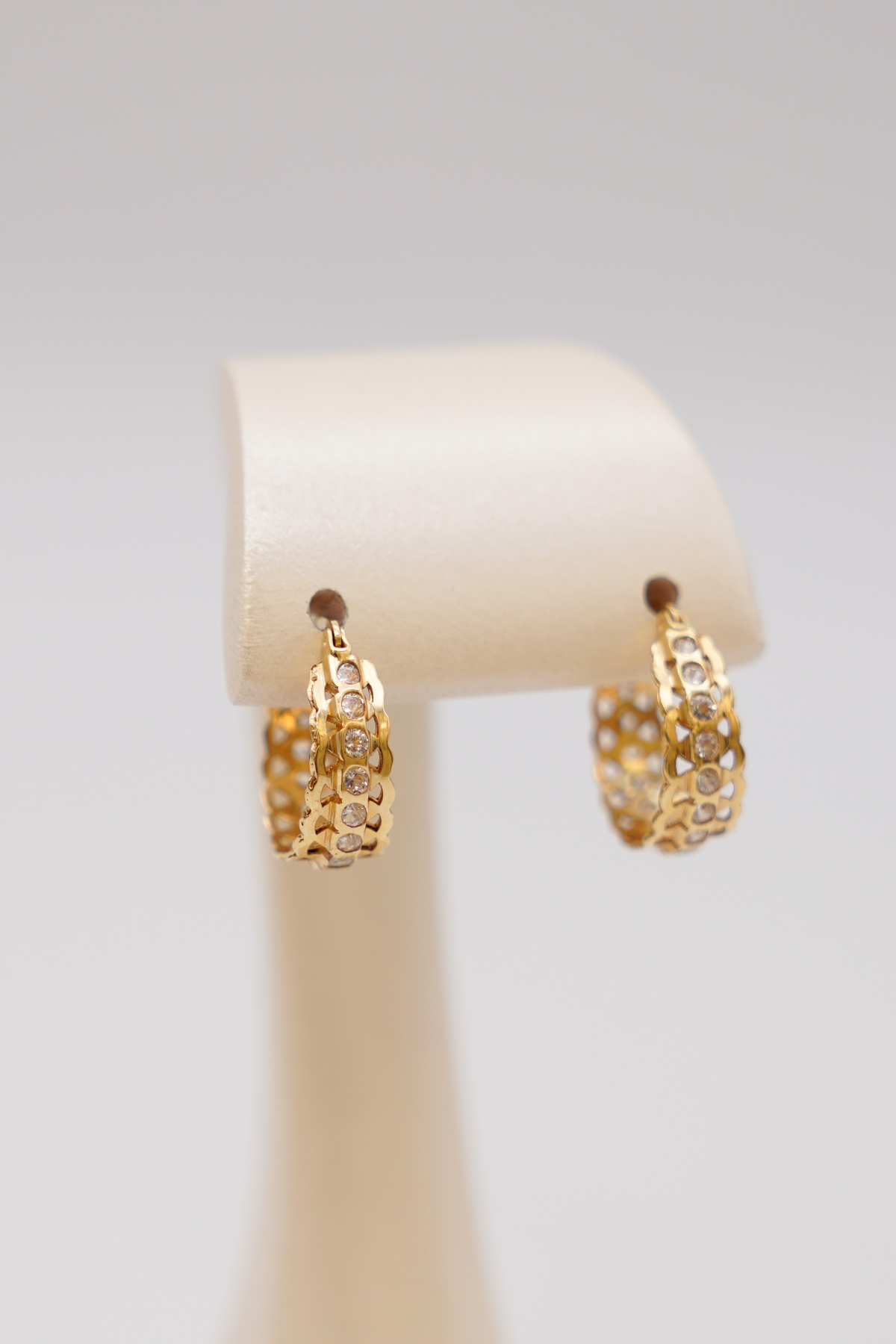 Zircon Stone Hoop Earring 14 Carat