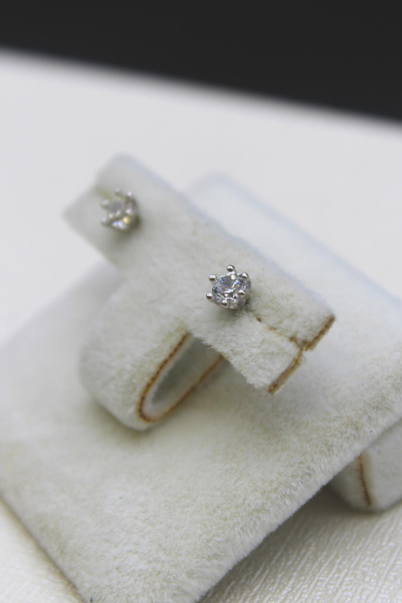 Zirkon Taşlı Tektaş Küpe 14 Ayar