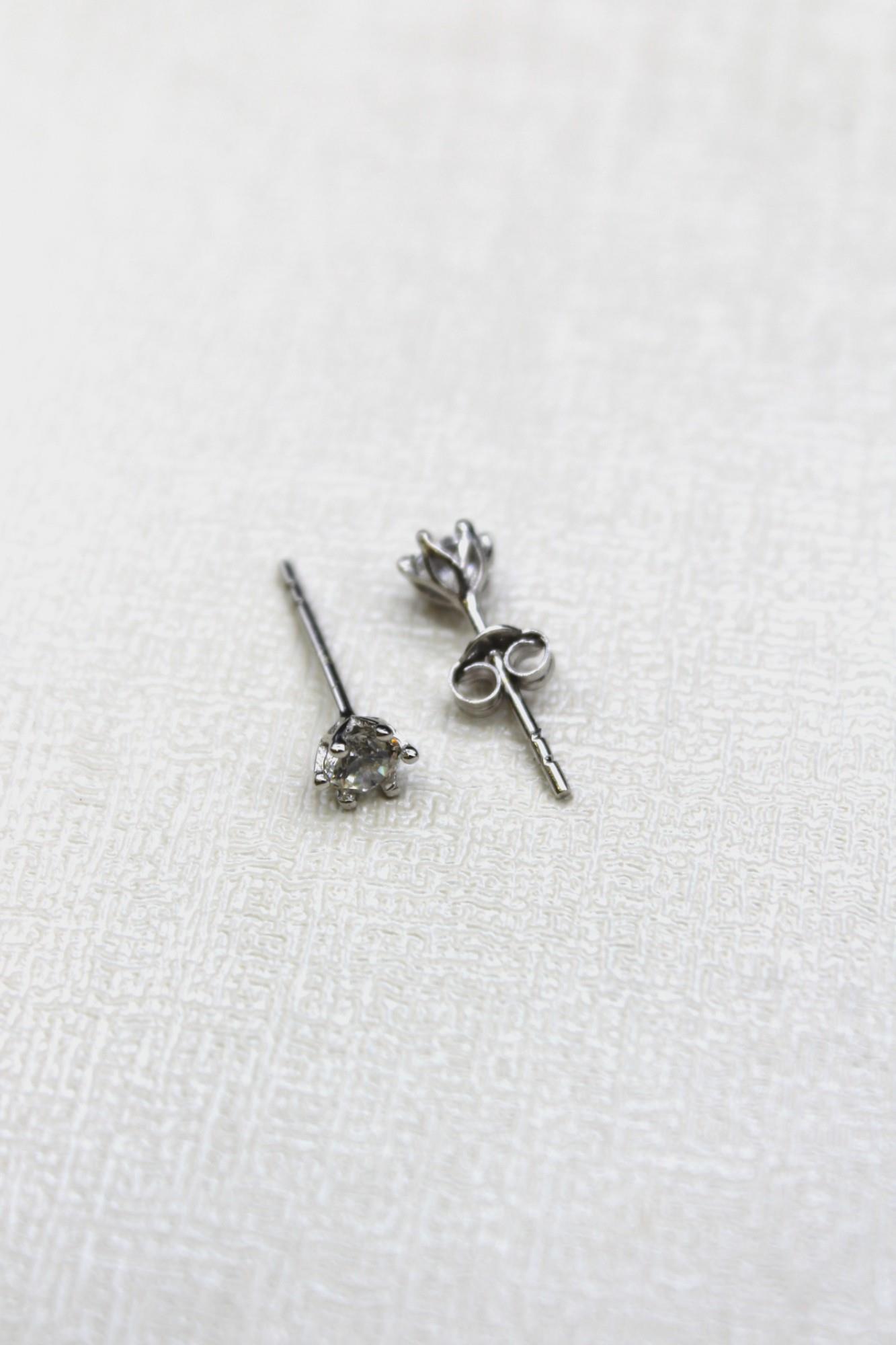 Zirkon Taşlı Tektaş Küpe 14 Ayar