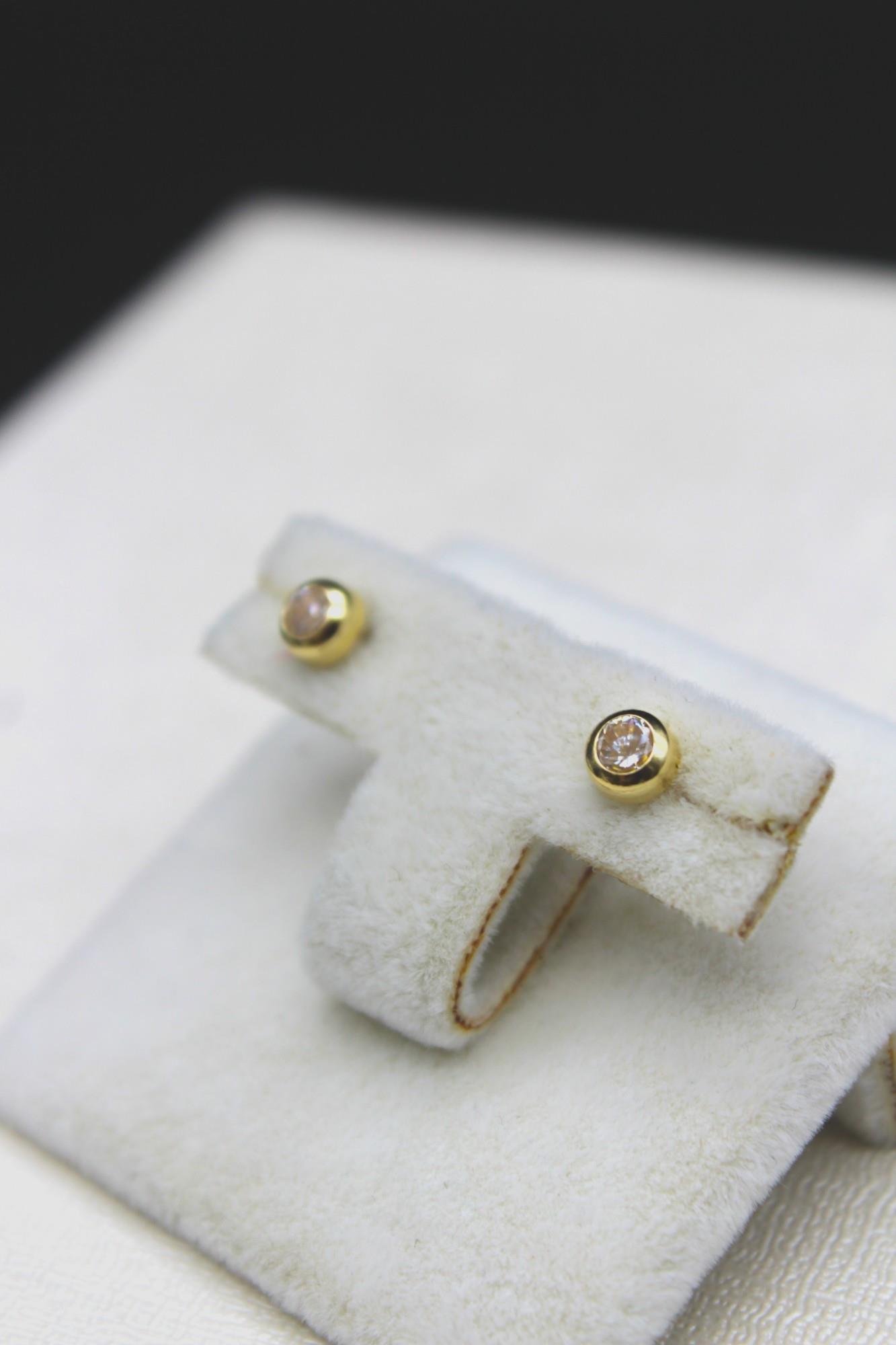 Zirkon Taşlı Tohum Küpe 14 Ayar