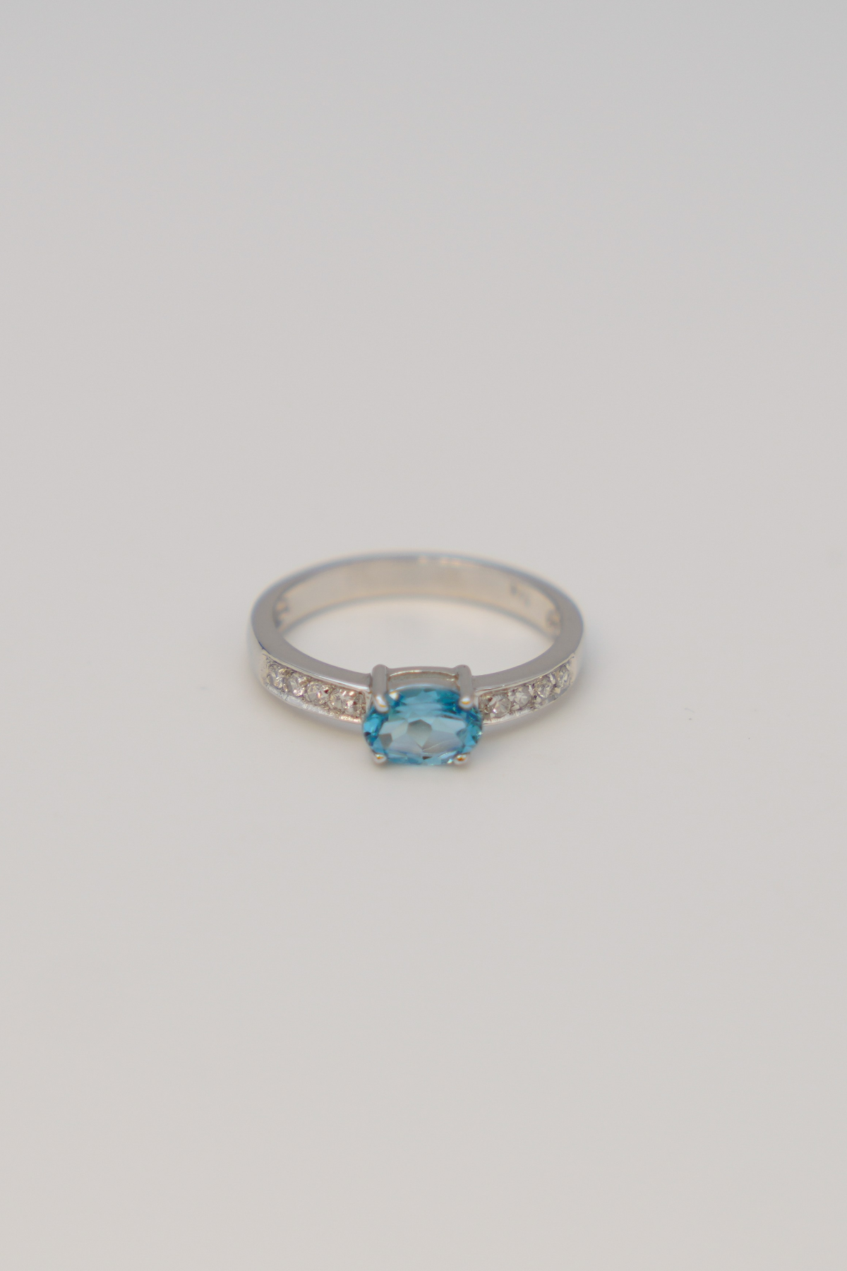 Zirkon Taşlı Topaz Yüzük 14 Ayar