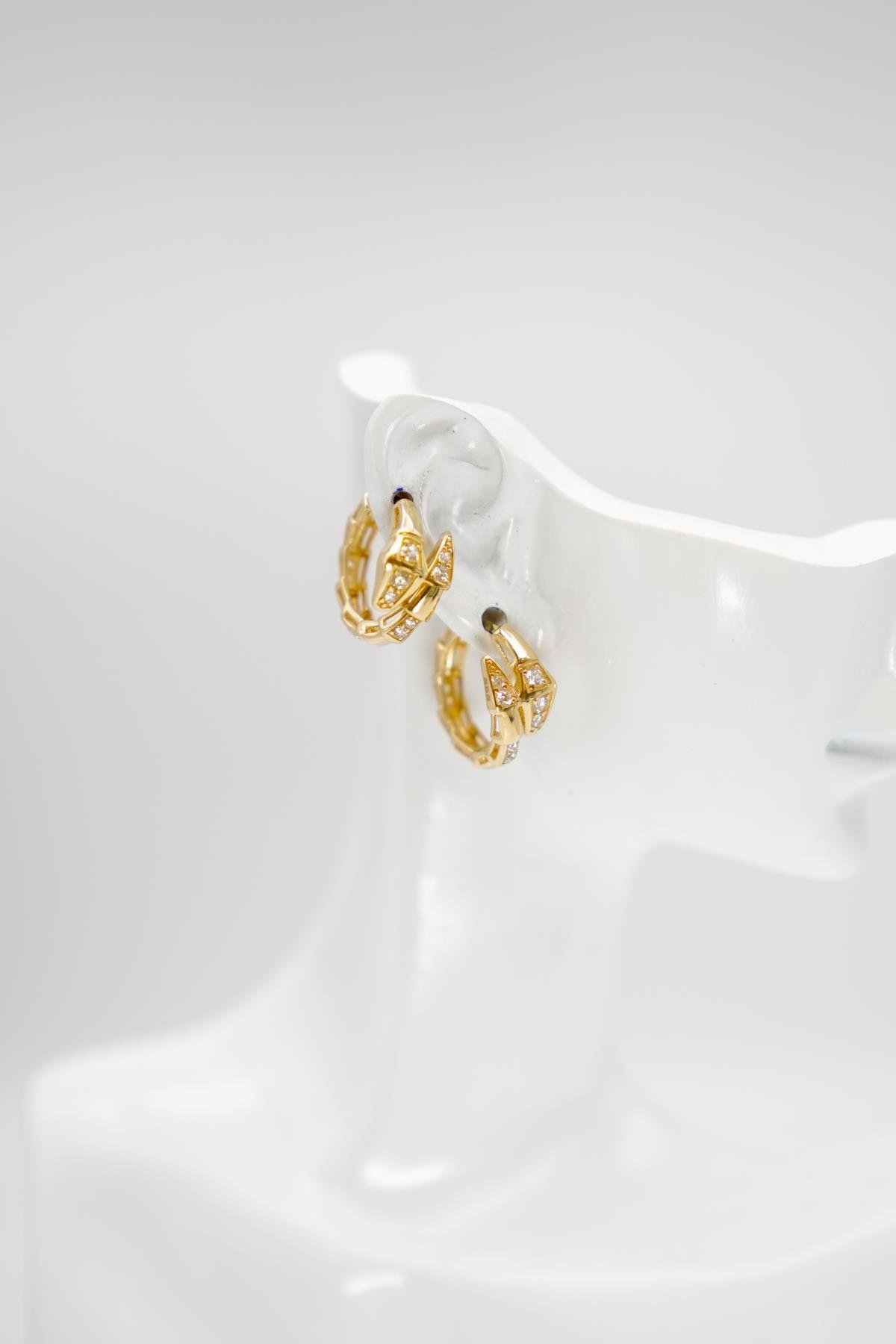 Zirkon Taşlı Yılan Figürlü 14 Ayar Altın Küpe Tasarımı