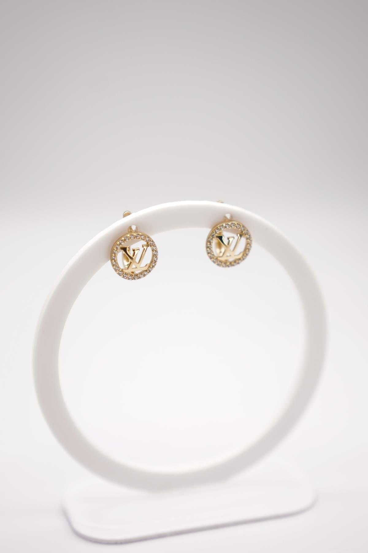 Zirkon Taşlı Yuvarlak Model 14 Ayar Altın Küpe | Işıltılı ve Şık Tasarım