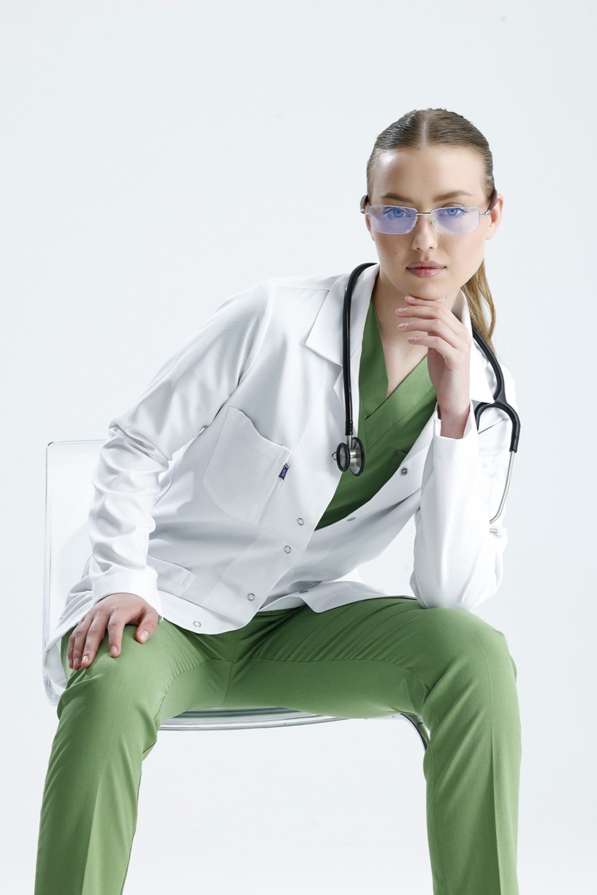 LİKRALI, TUNİK BOY, KLASİK YAKA, KADIN DOKTOR ÖNLÜĞÜ