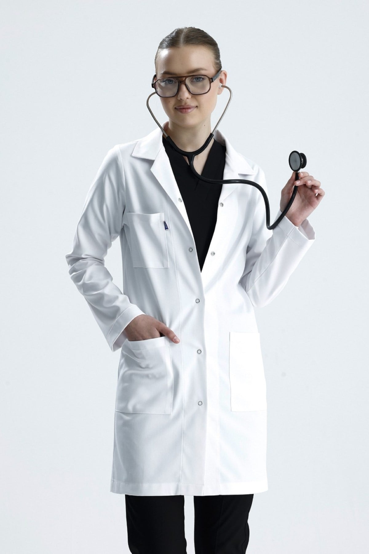 LİKRALI, UZUN BOY, KLASİK YAKA, KADIN DOKTOR ÖNLÜĞÜ
