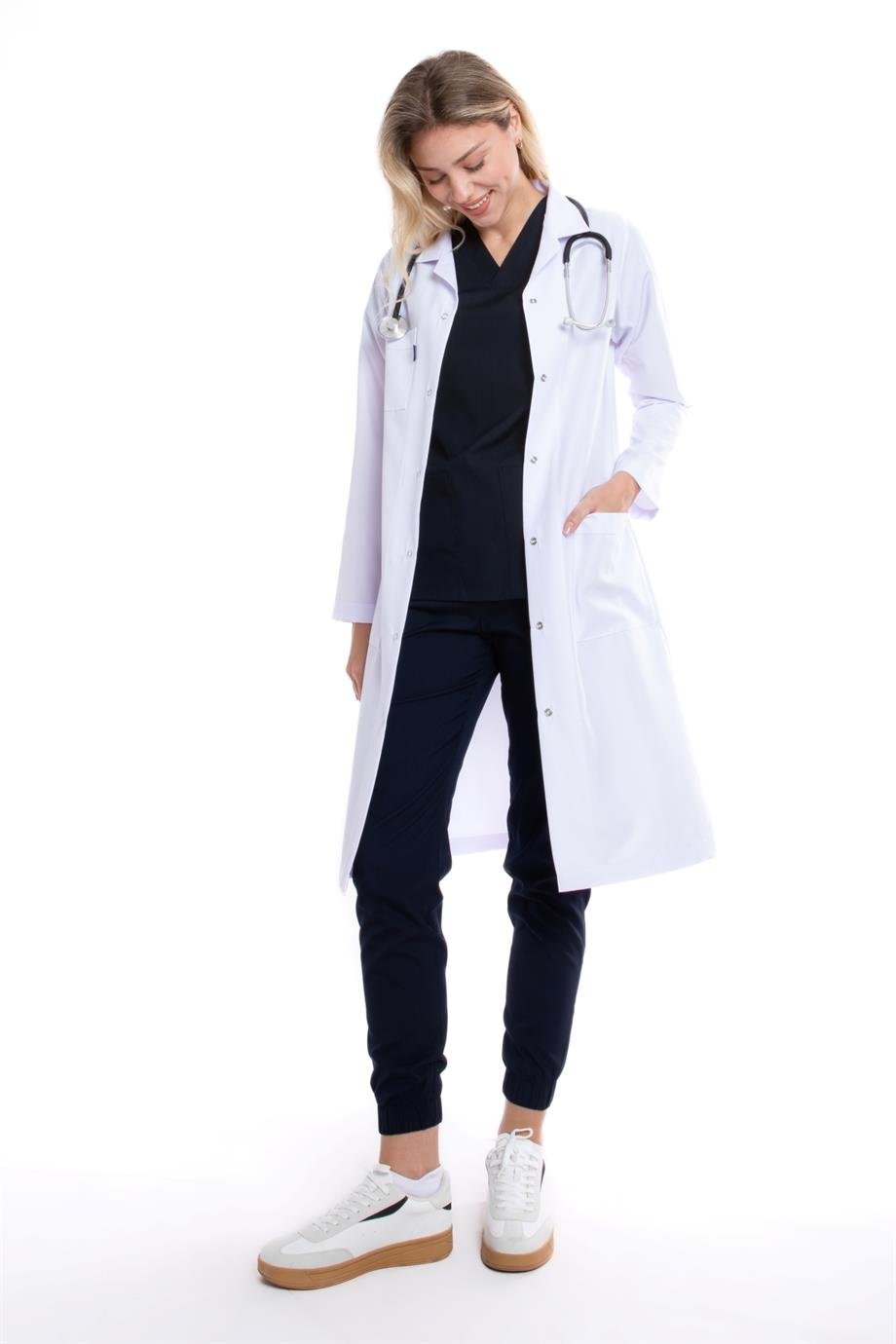 MAXİ BOY,KLASİK YAKA, KADIN DOKTOR ÖNLÜĞÜ