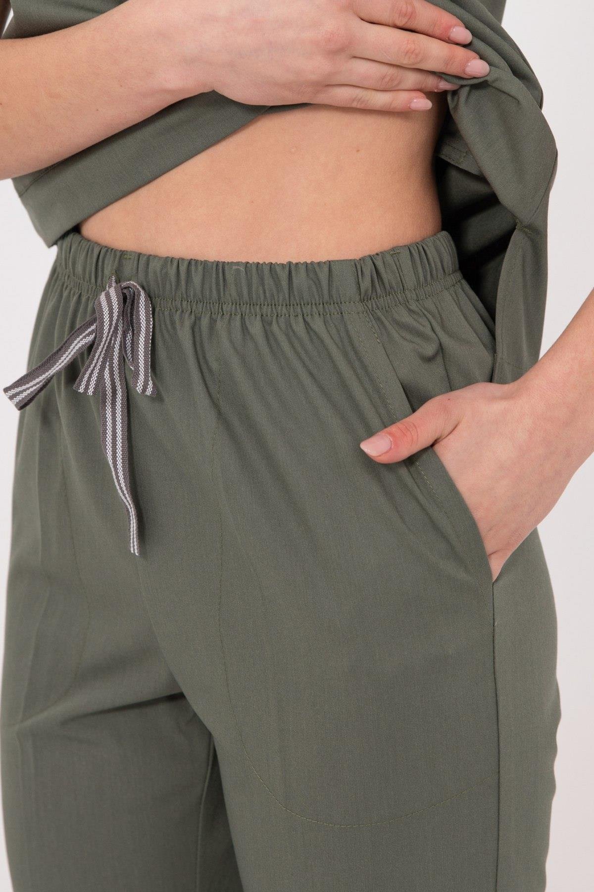 ZEYTİN YEŞİLİ MYRA PREMIUM ÜNİFORMA TAKIM