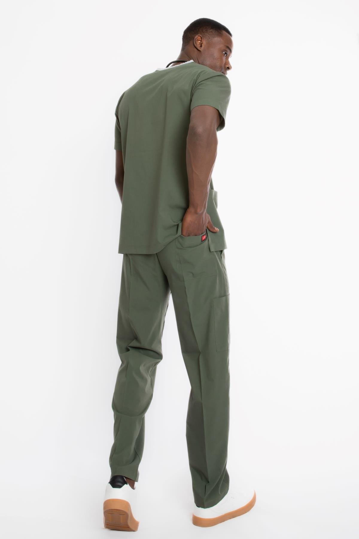 ZEYTİN YEŞİLİ U-FLEX ERKEK SCRUBS TAKIM