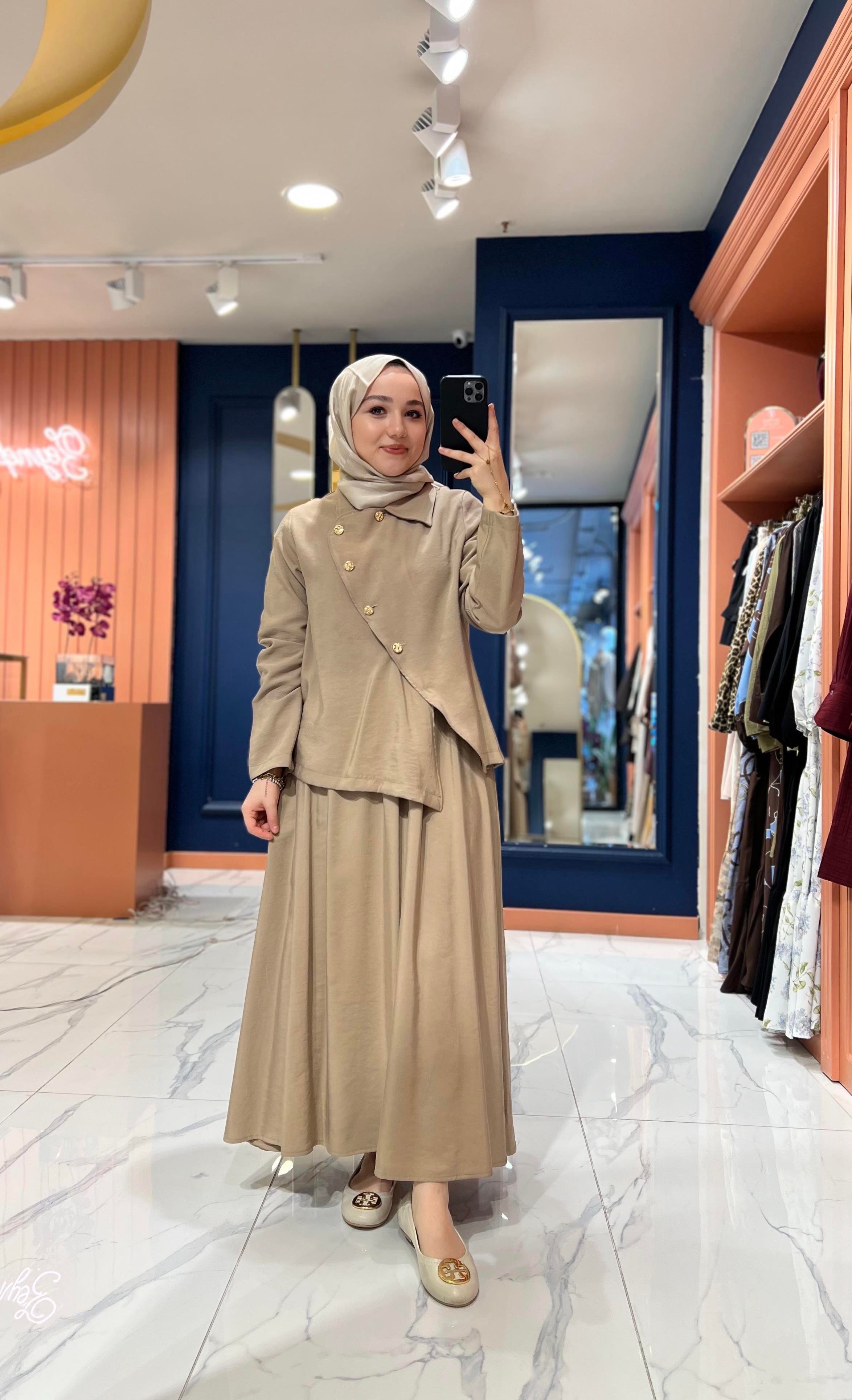 Asimetrik Kesim Etekli Takım Camel