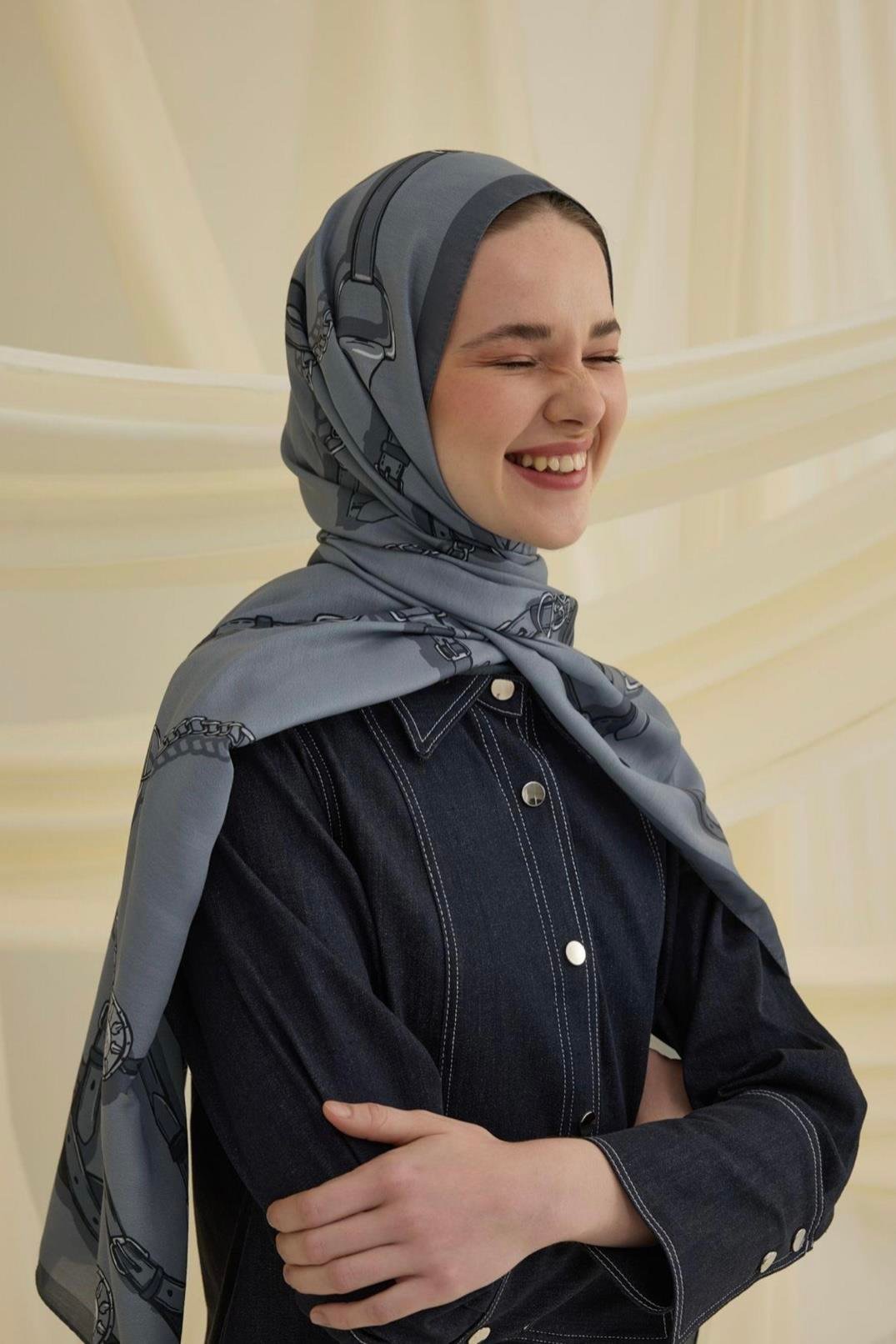 Aurora Kemerli Gri Şal