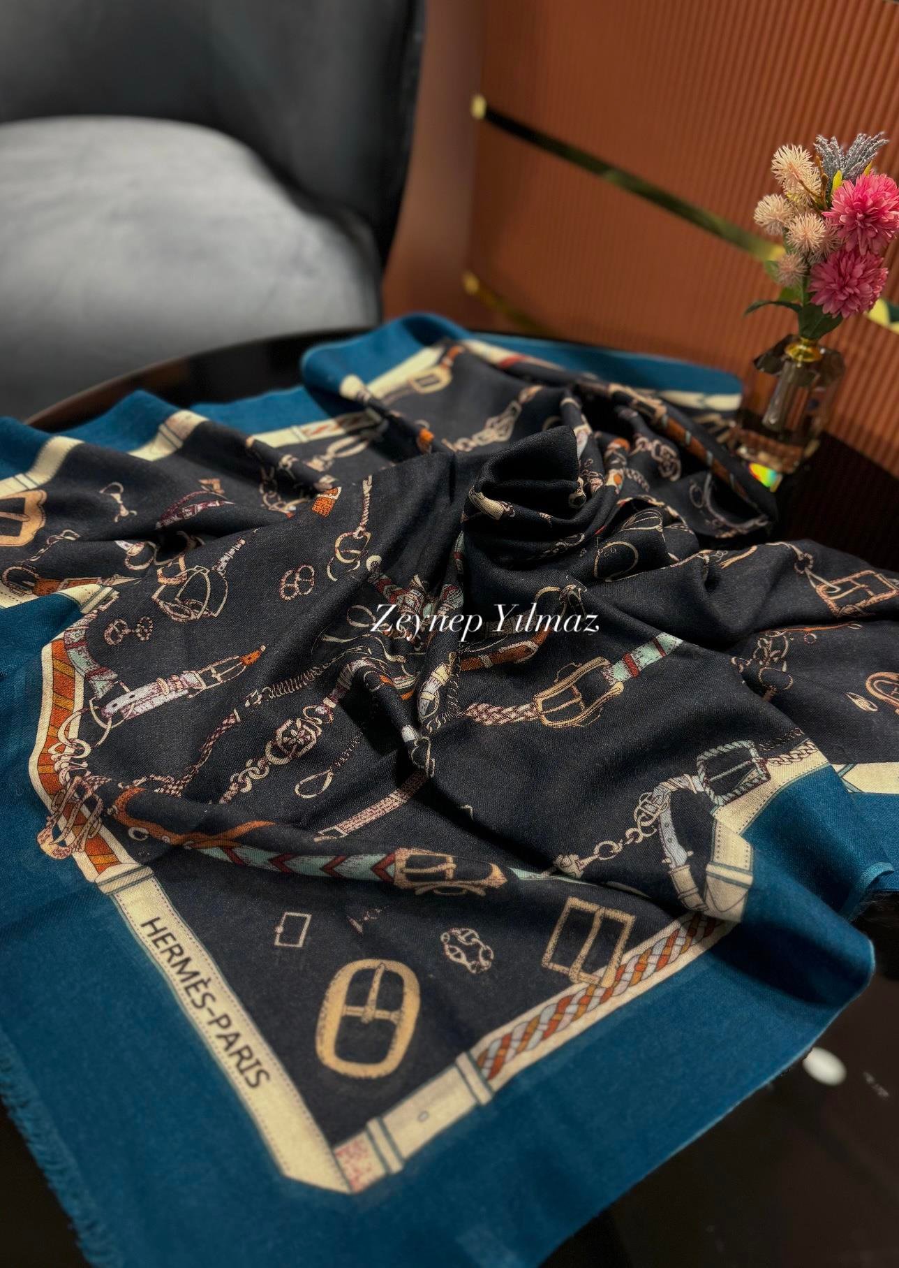 HH Özel Seri Yün İpek Şal Lacivert No:2    