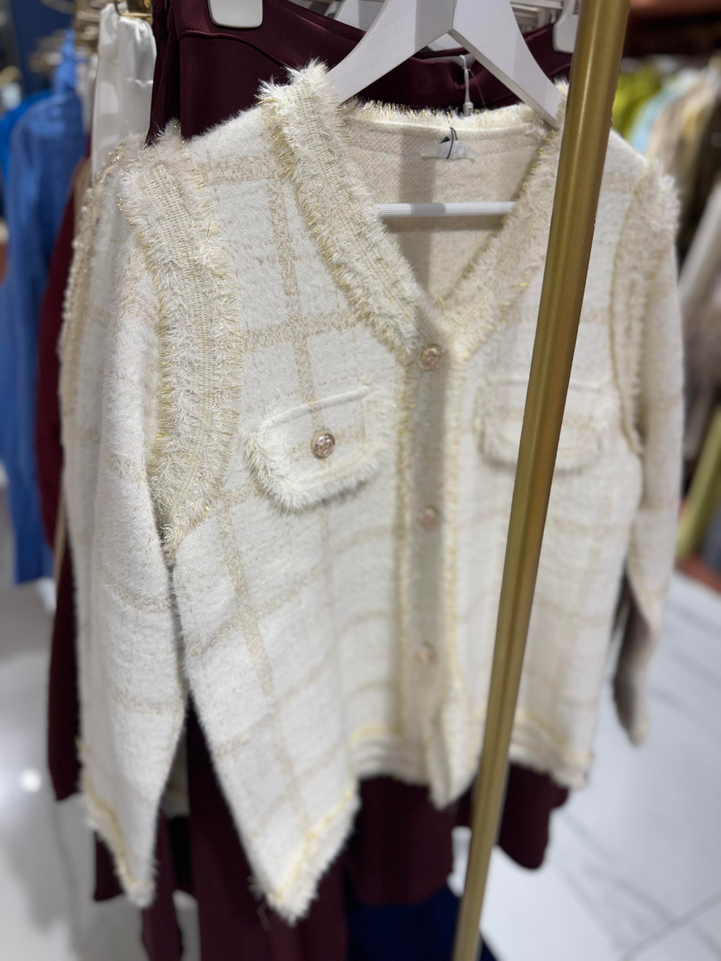 Püsküllü Angora Hırka | Ekru