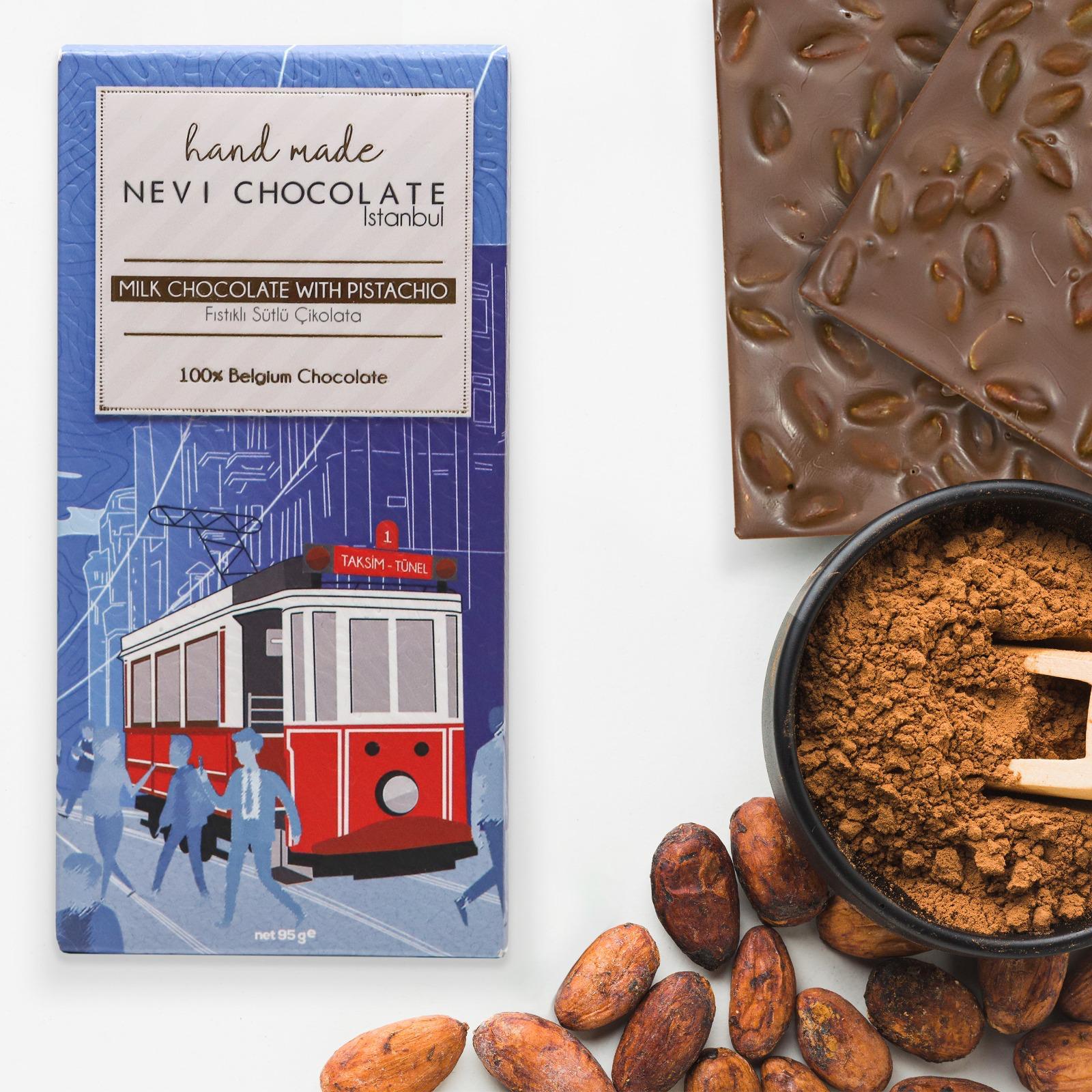 Nevi Fıstıklı Sütlü Çikolata