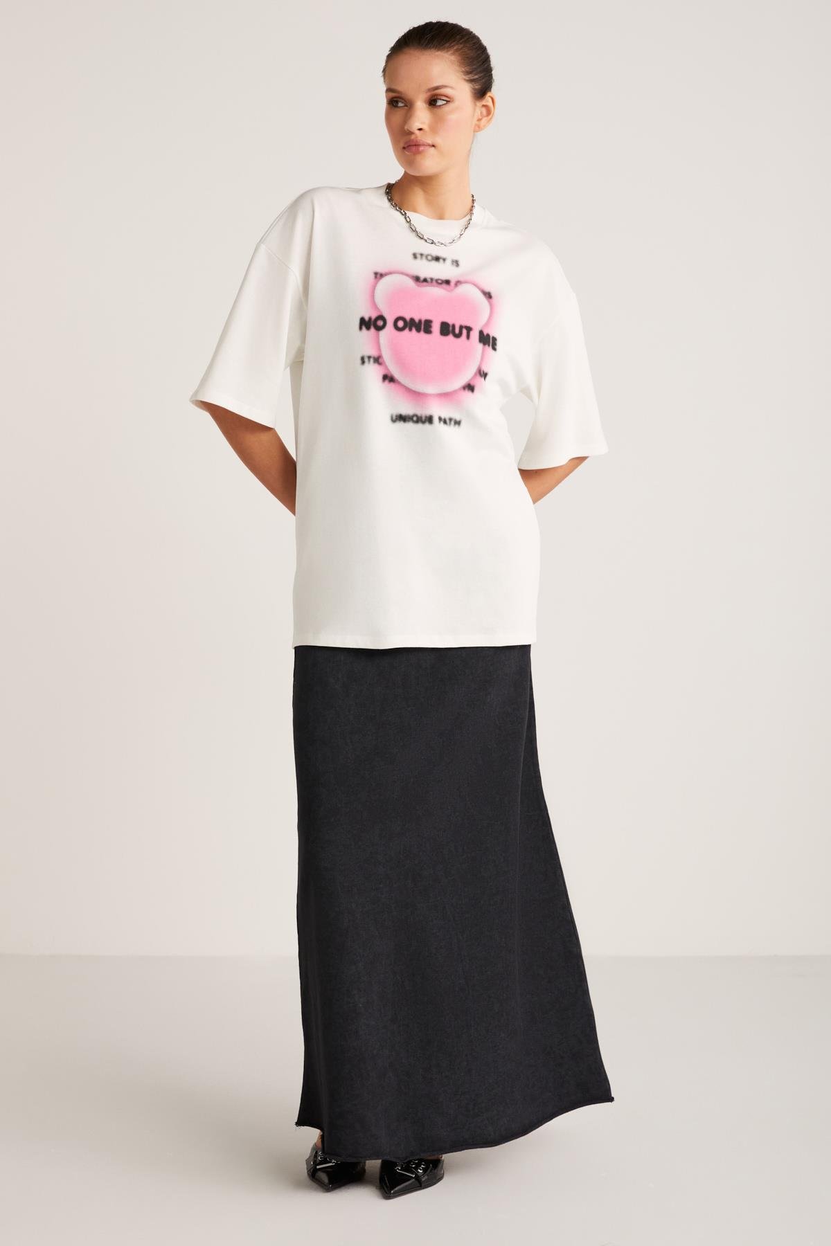 BUG Kadın %100 Organik Pamuklu Baskı Detaylı Oversize Fit Bol Kesim Kısa Kollu Ekru T-Shirt