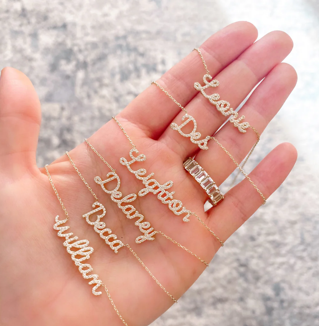 Taşlı Script İsim Kolye