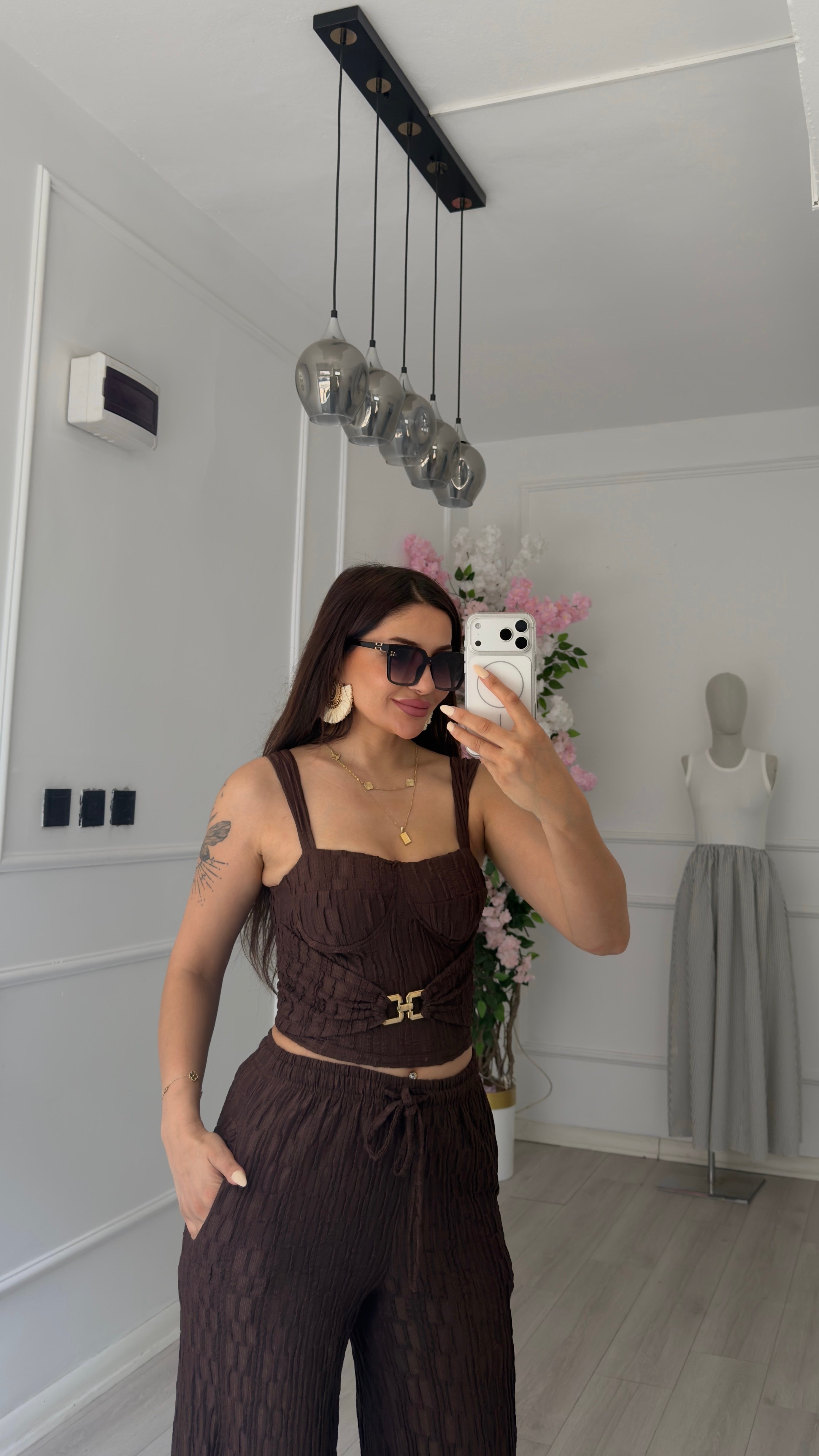  Acı Kahve Pantolon Toka Detaylı Bluz Takım