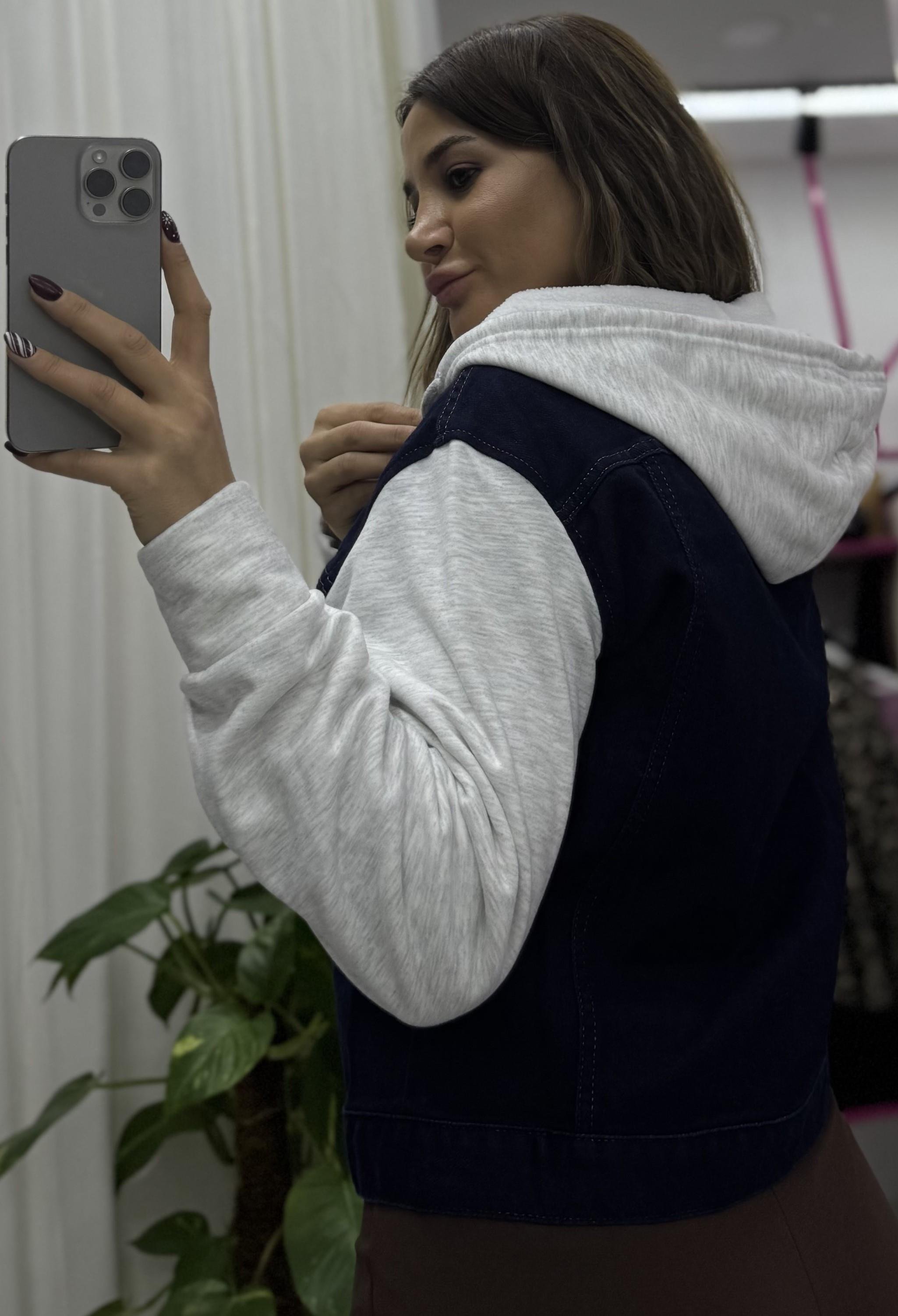 Açık Gri Kapüşonlu Lacivert Denim Kot Ceket