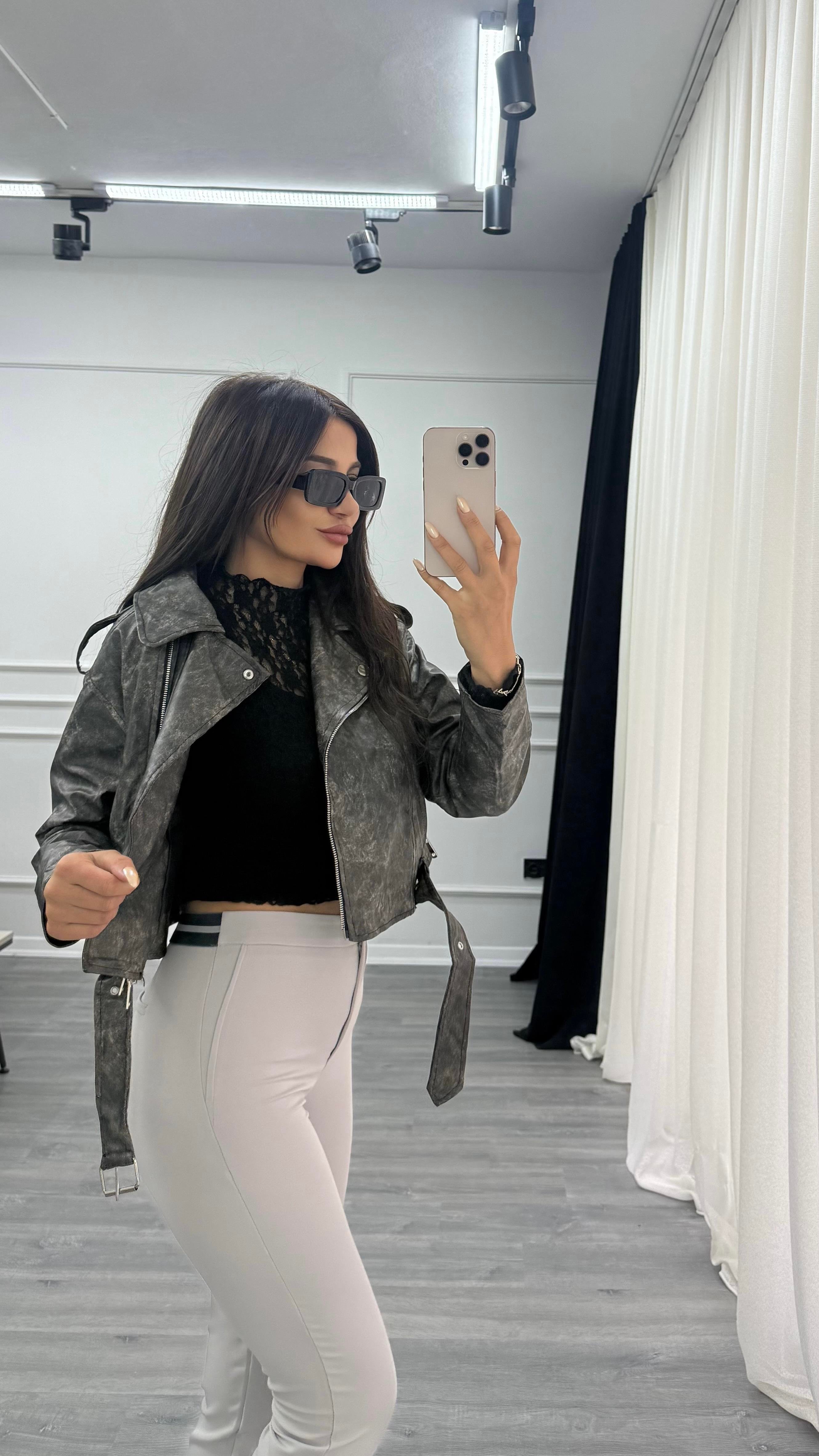Arka Detay Lastikli Gri Havuç Kesim Kumaş Pantolon