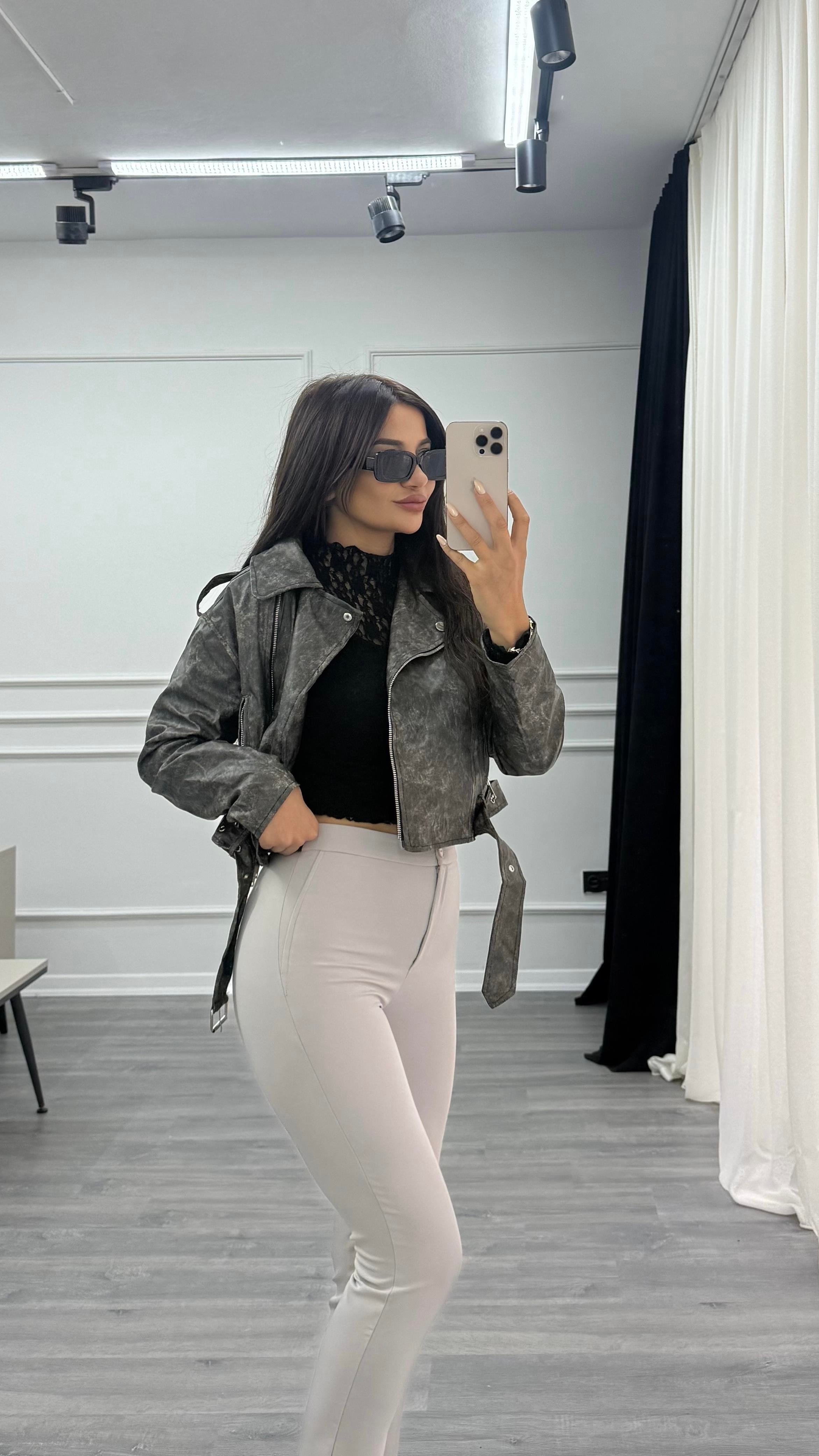 Arka Detay Lastikli Gri Havuç Kesim Kumaş Pantolon