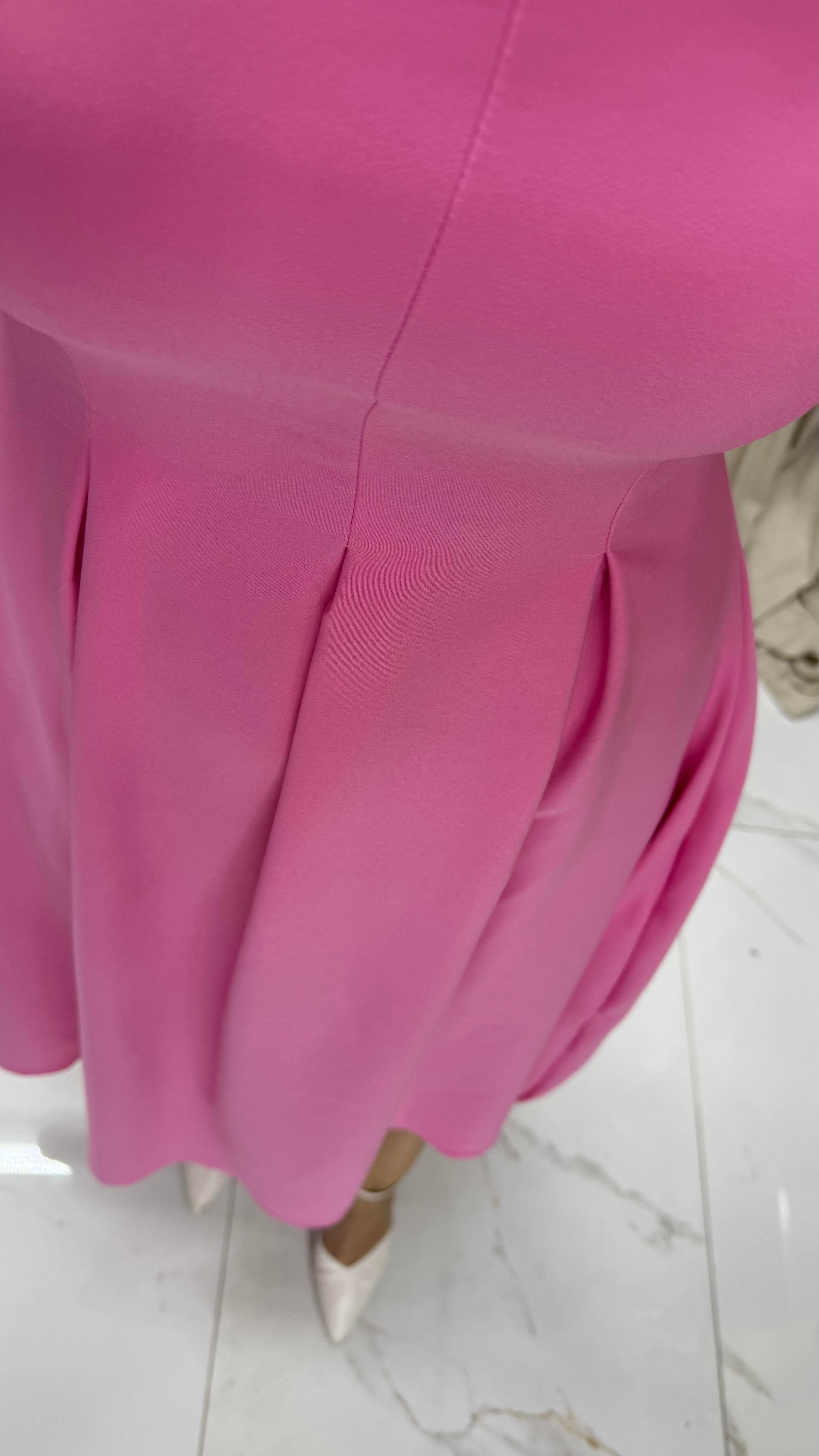 Atlas Kumaş Kısa Balon Kol Straplez Yaka Pileli Kloş Kesim Midi Boy Pembe  Elbise