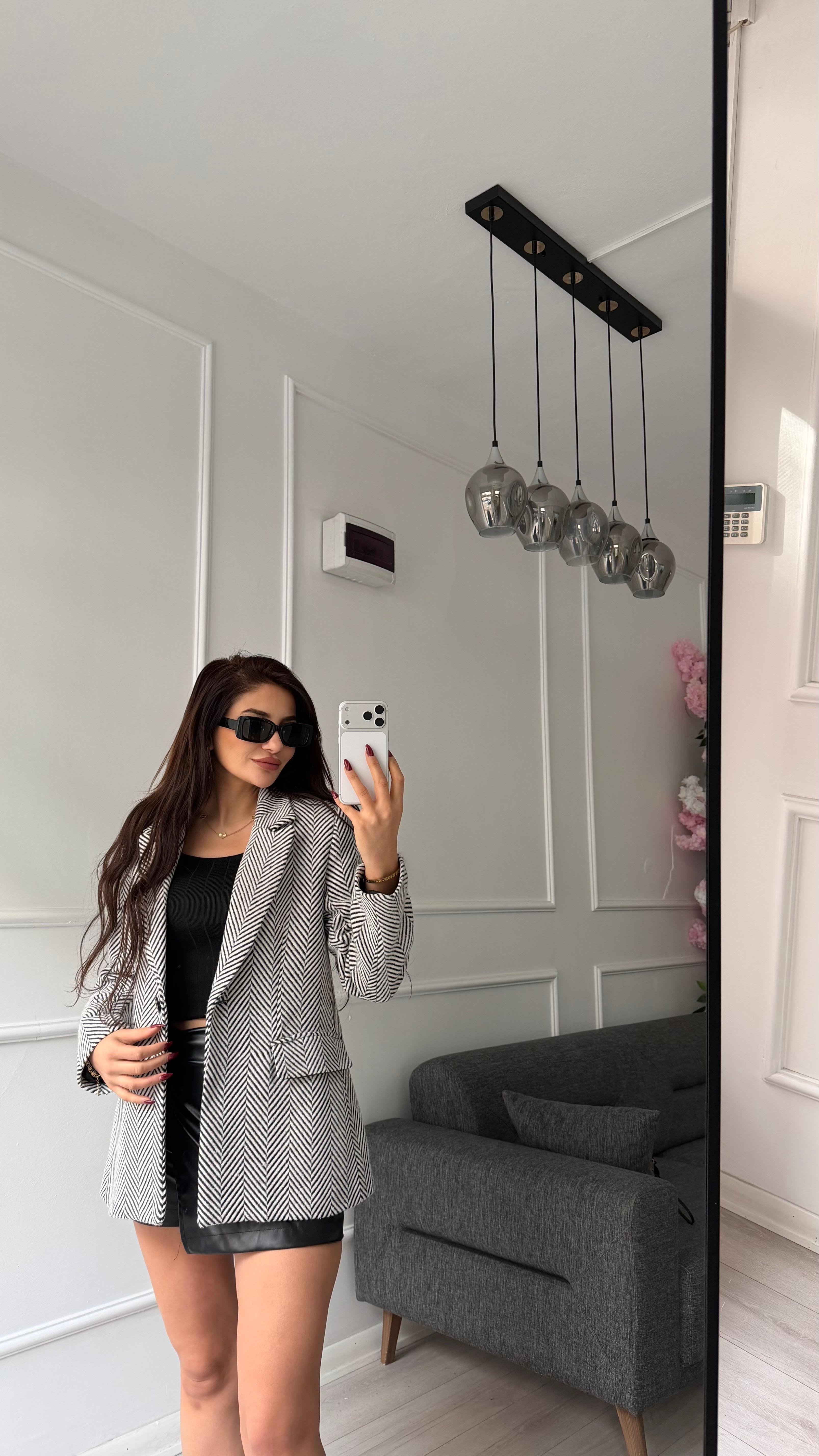 Balık Sırtı Desenli Blazer Kaşe Kumaş  Ceket - Siyah Beyaz