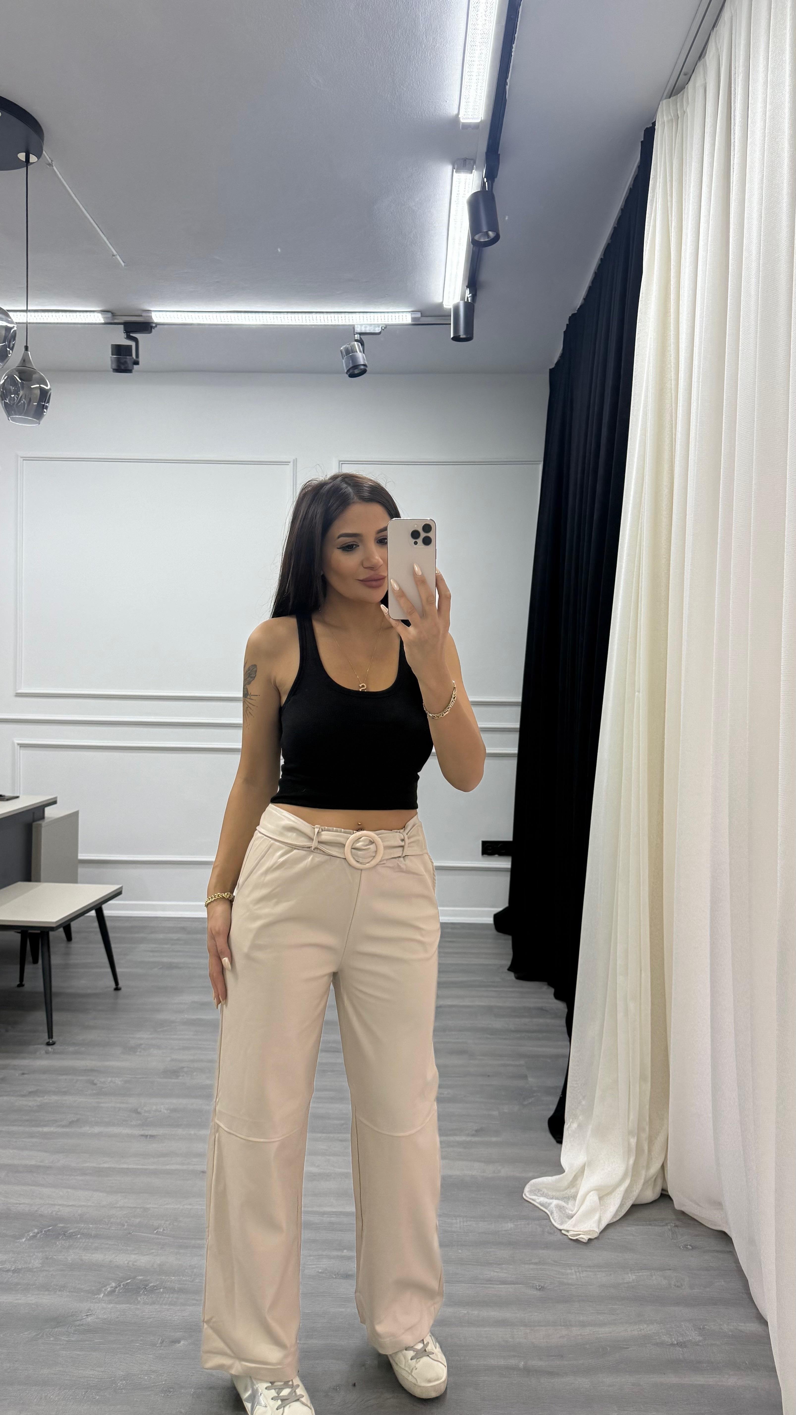 Bej Beli Lastikli Kemer Detaylı Deri Pantolon
