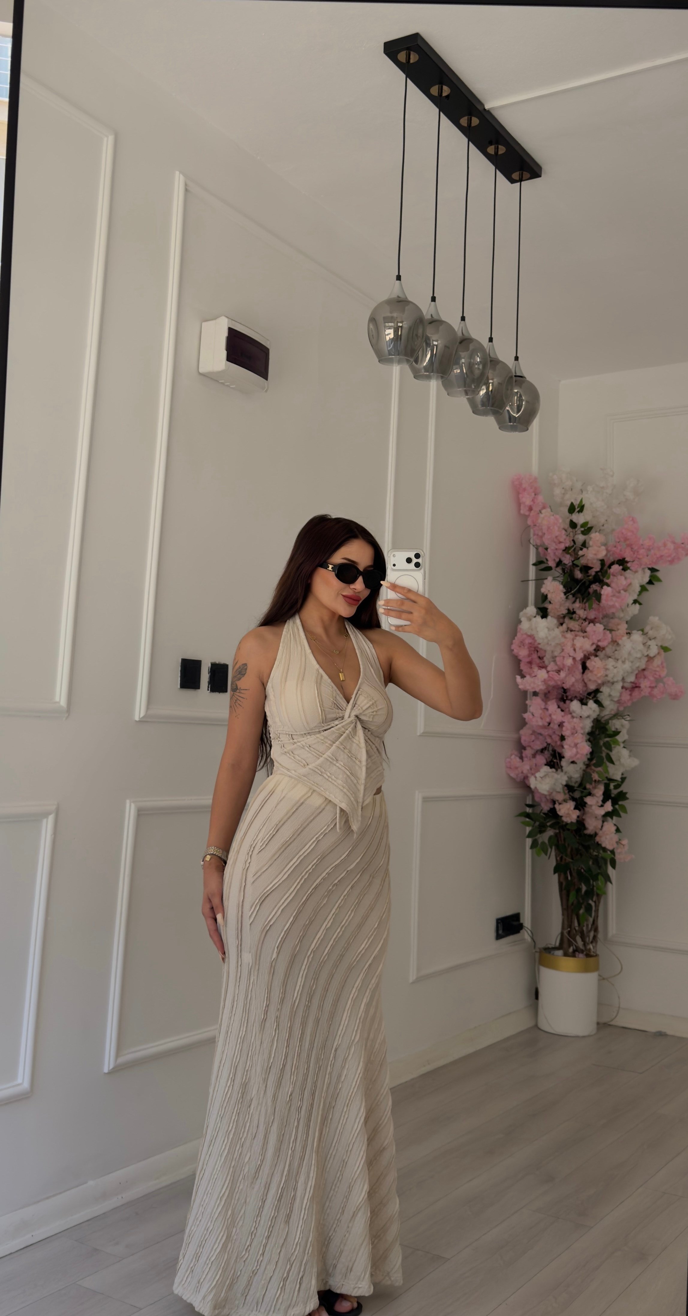 Bej Halter Yaka Bluz Etek Takım