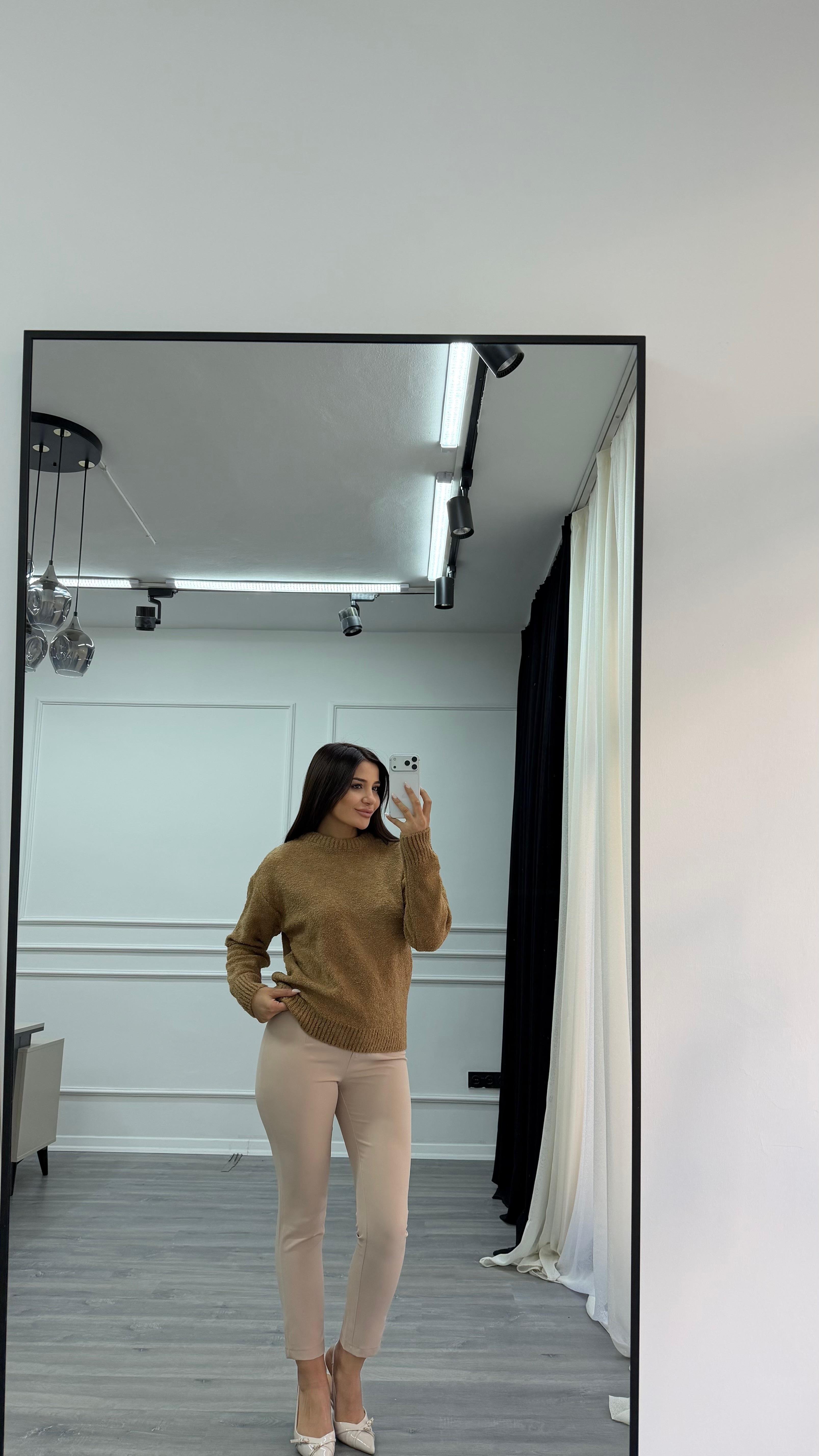 Bej  Yüksek Bel Havuç Kesim Kumaş Pantolon