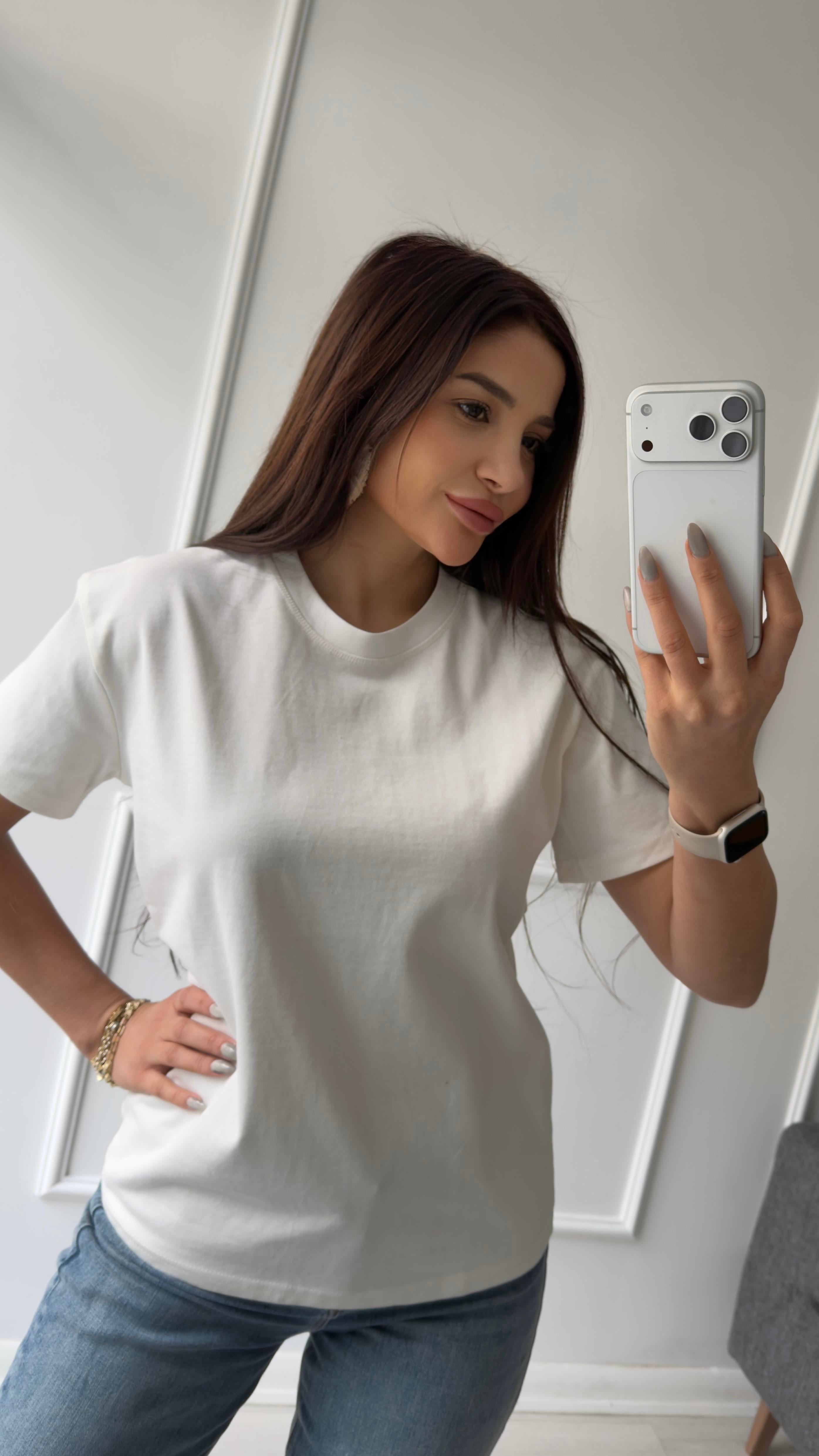 Beyaz %100 Cotton Kısa Kollu Bisiklet Yaka Tshirt