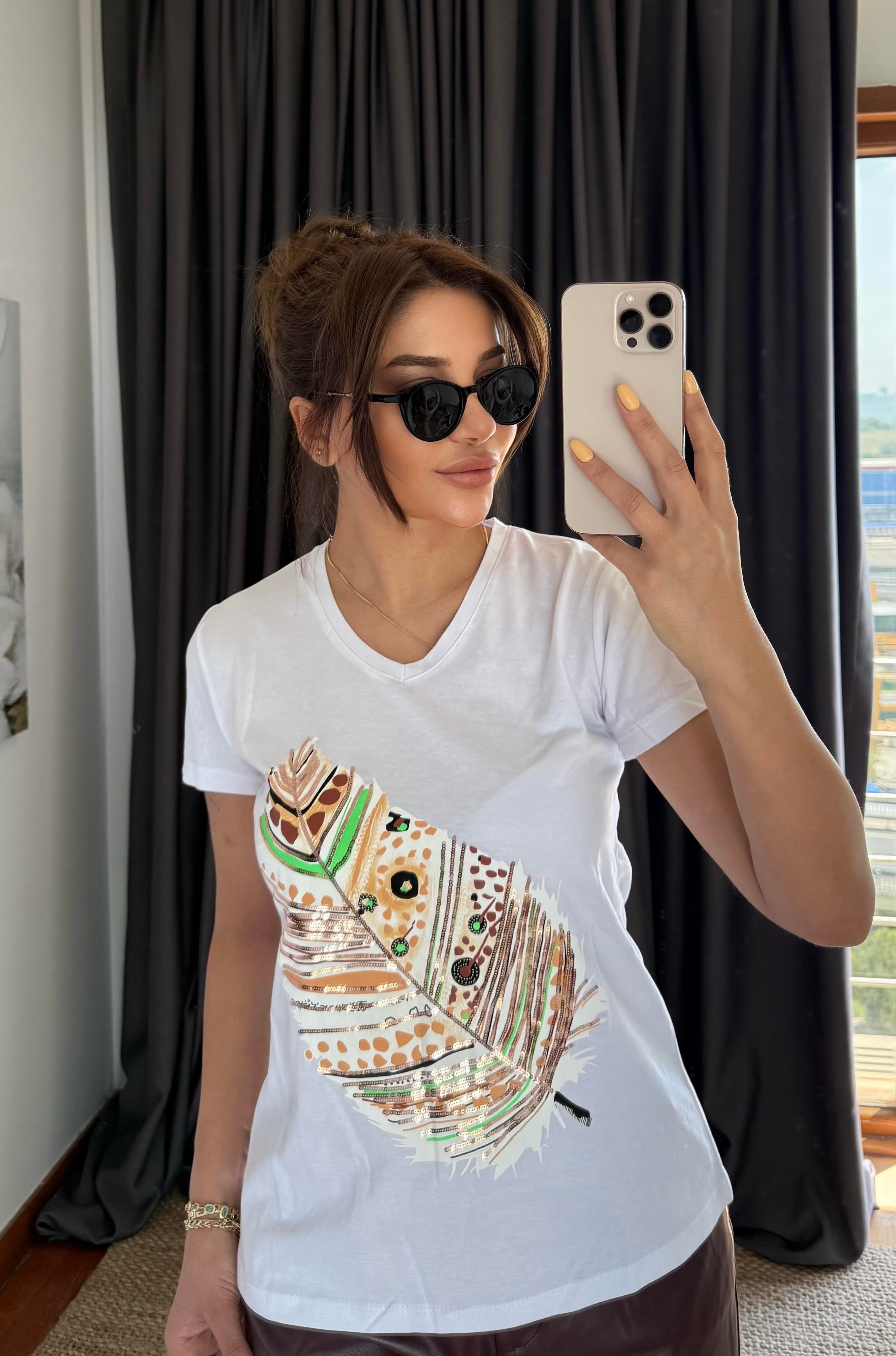 Beyaz Yeni Sezon %100 Pamuk T-shirt-Yaprak Pul Payet İşlemeli