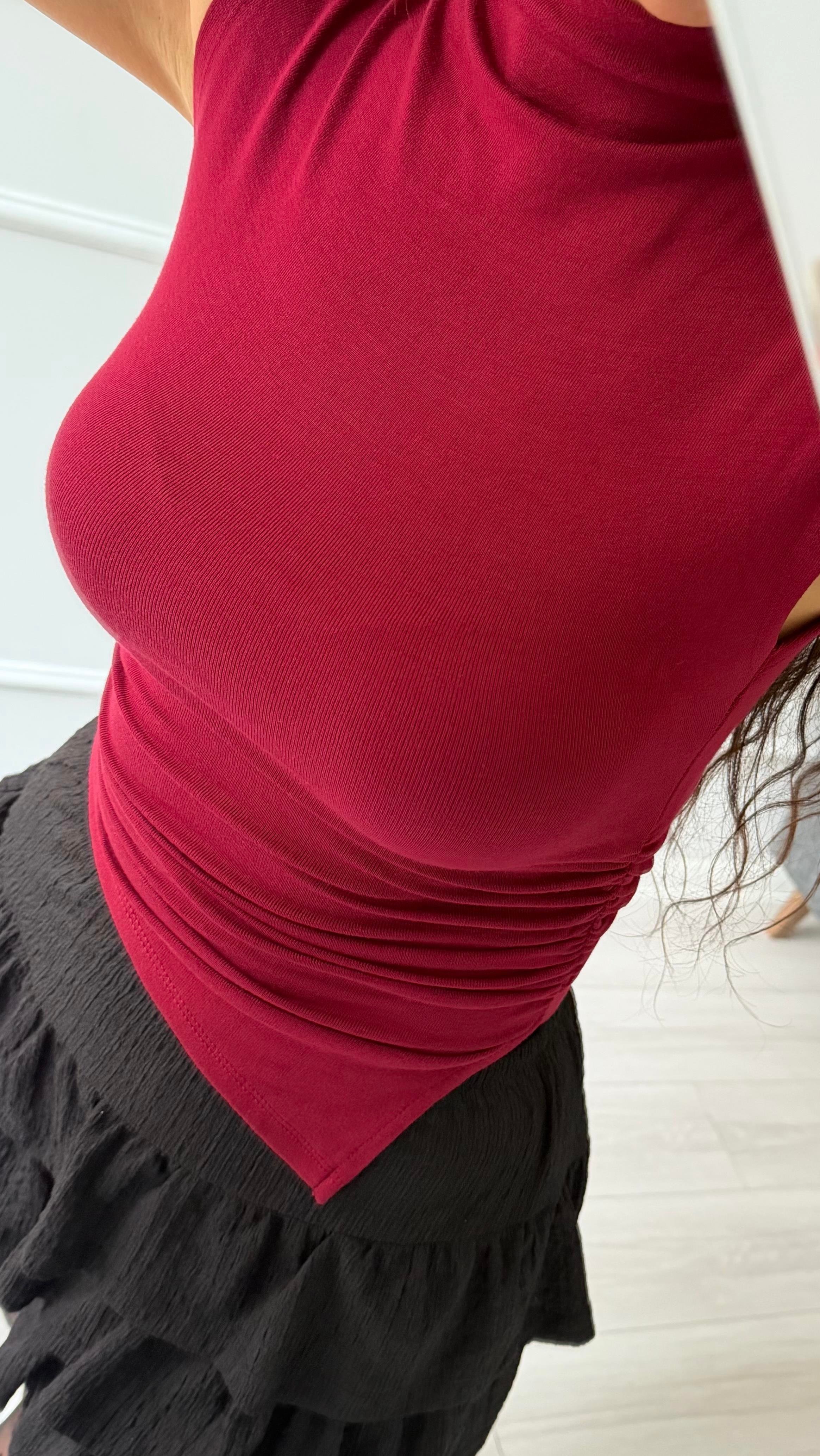 Bordo Modal Kumaş Kolsuz Yanları Büzgülü Bluz