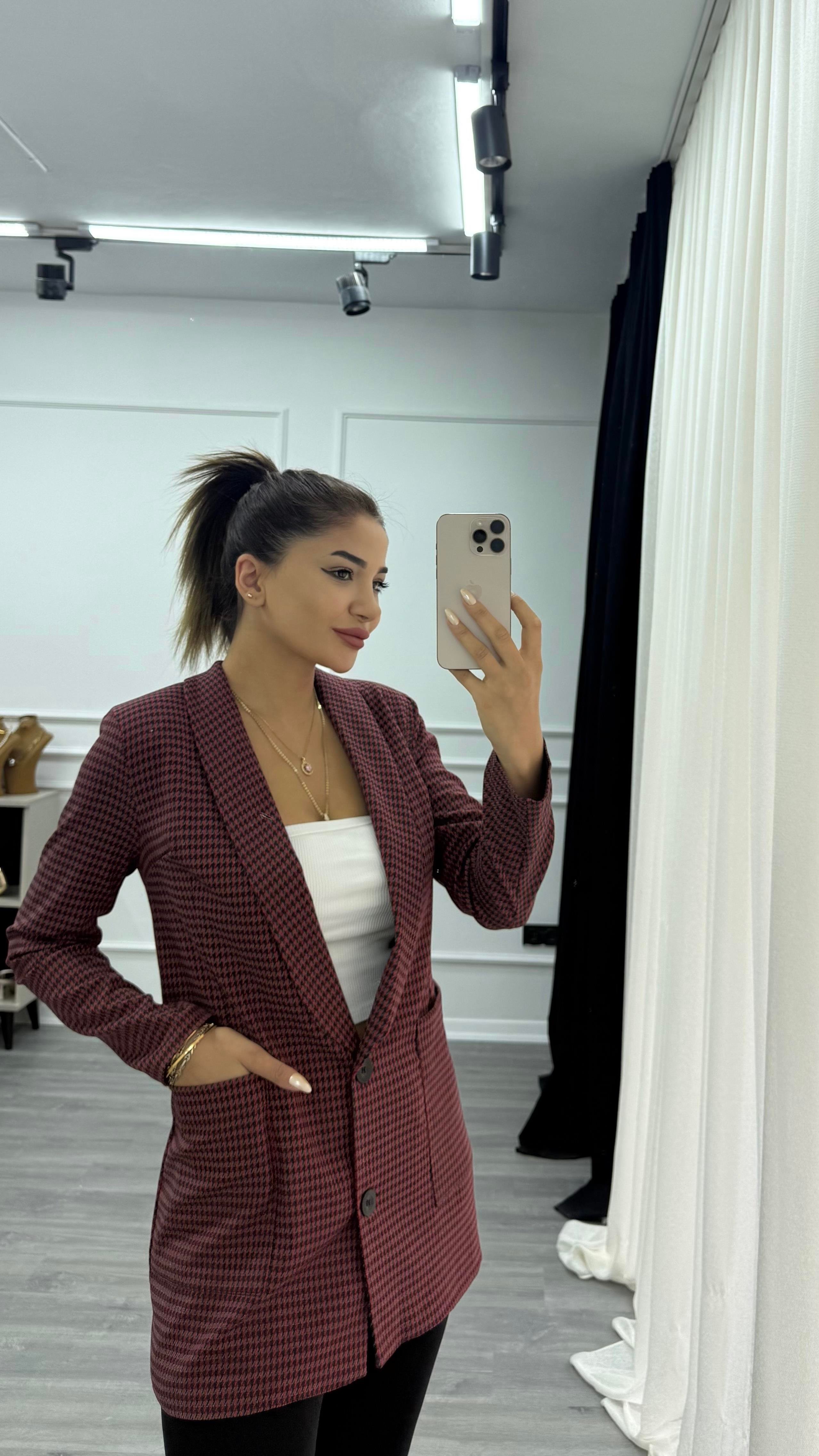 Bordo Uzun Cepli Ekose Desenli Çift Düğmeli Astarlı Ceket