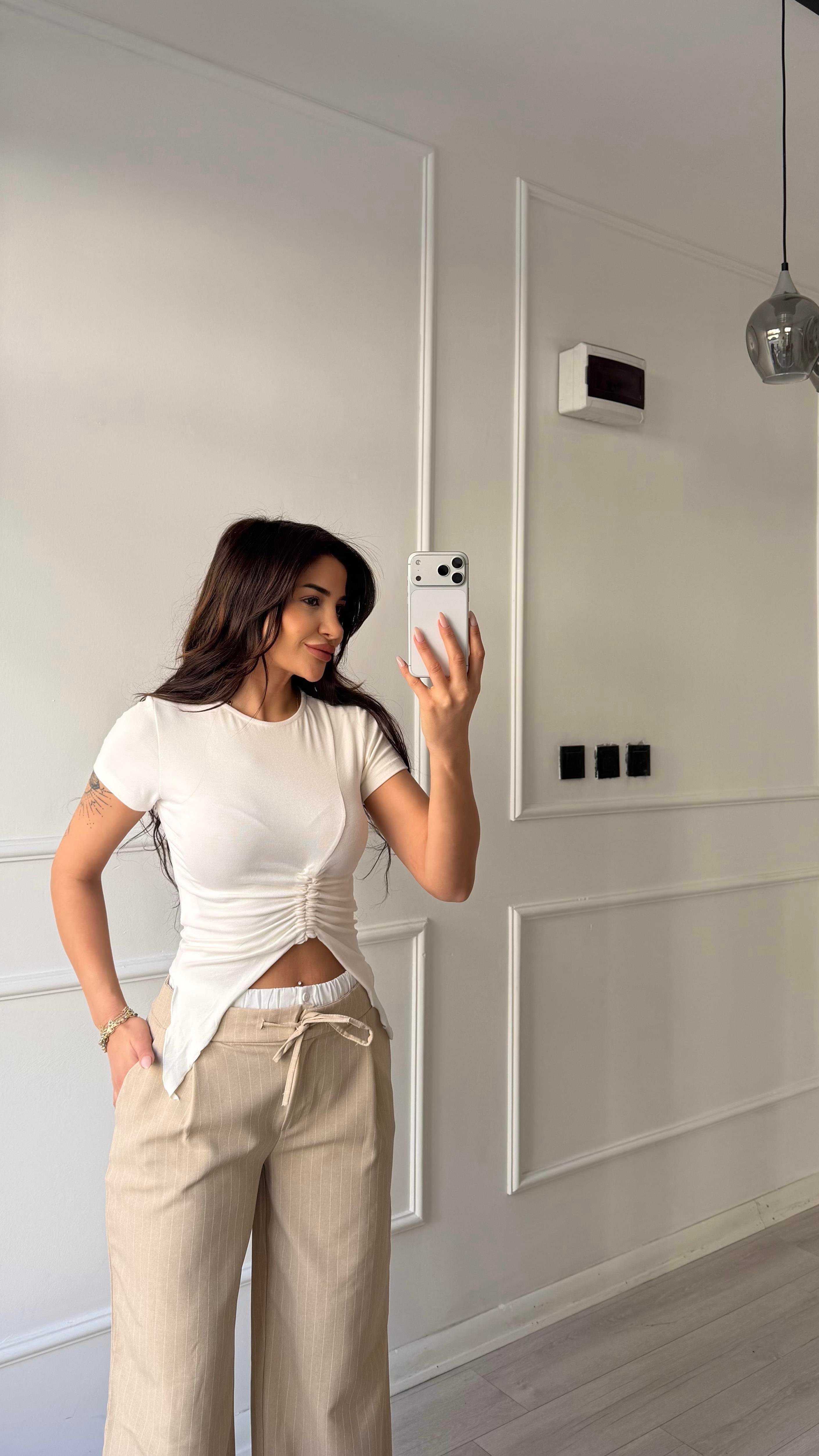 Büzgülü Body Kısa Kollu Bisiklet Yaka