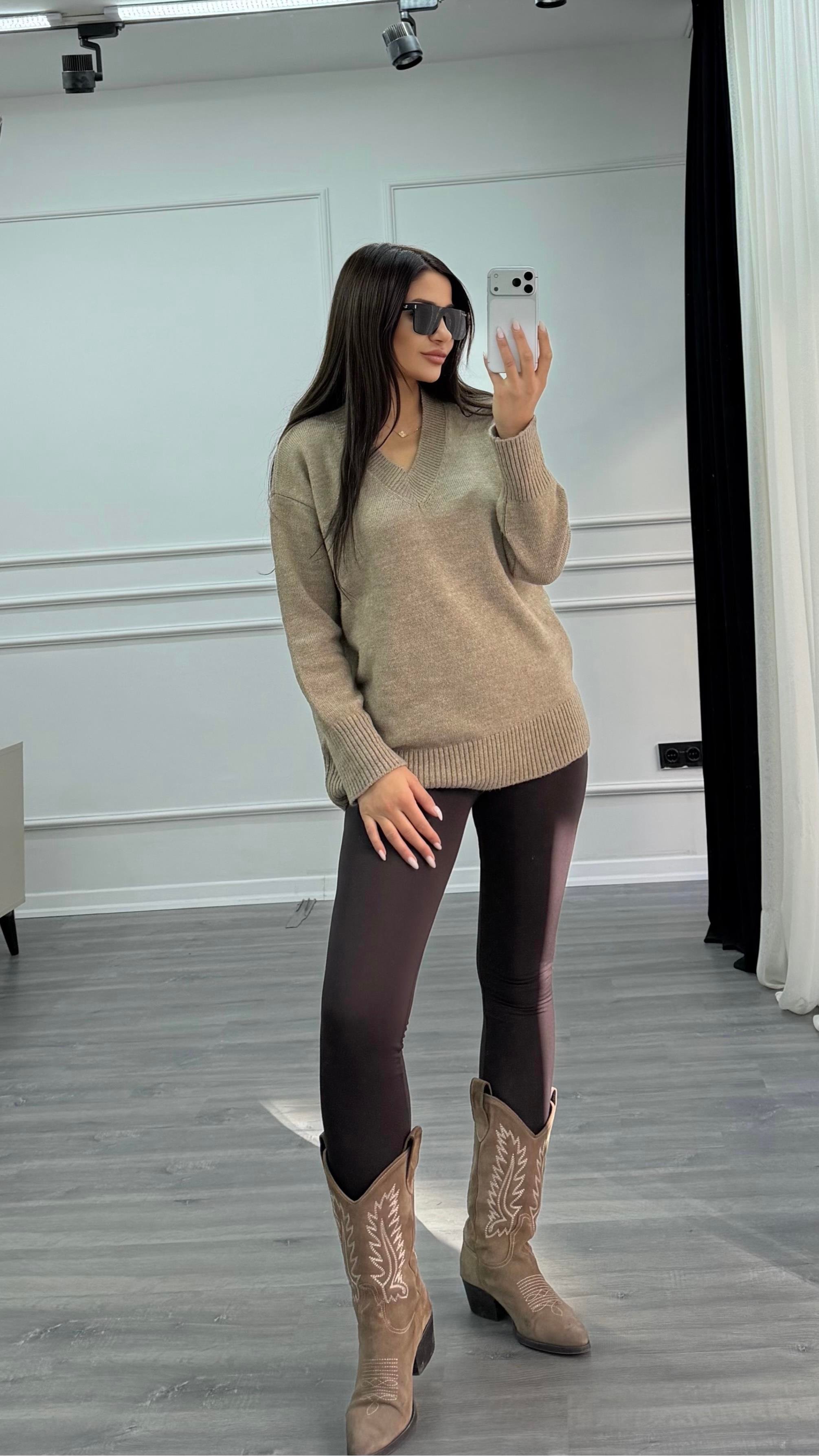 Camel V Yaka Standart Beden Oversize Basic Triko Kazak