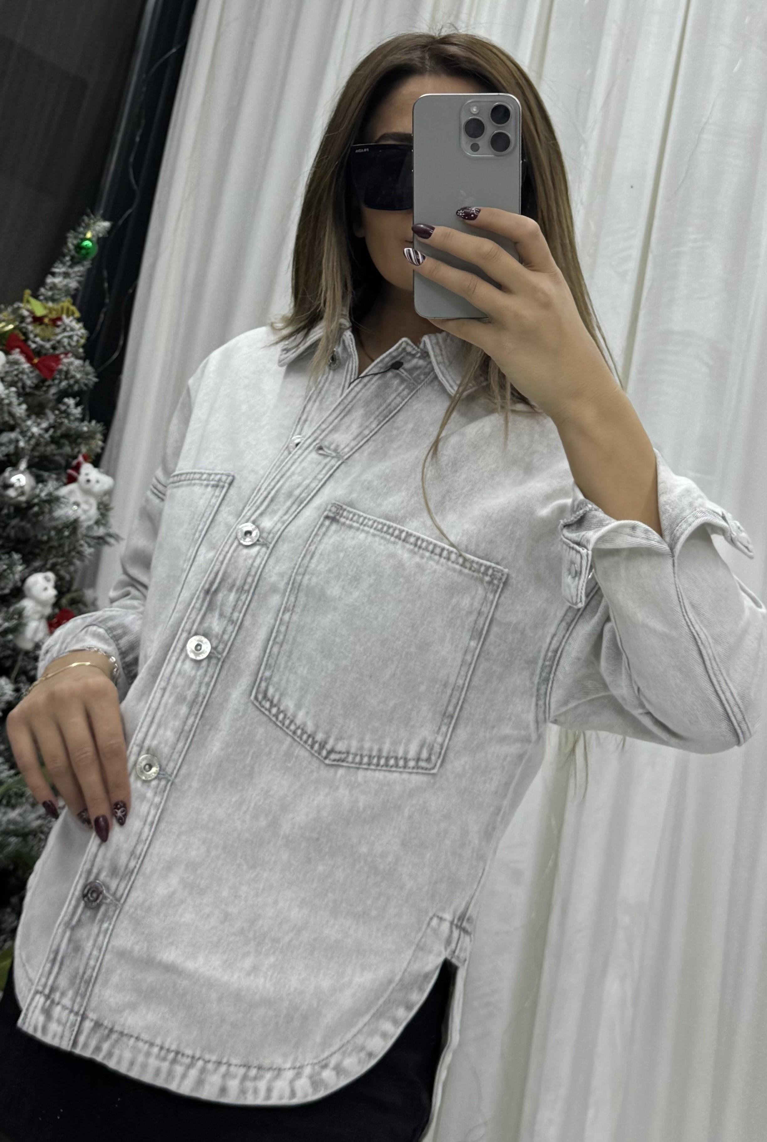 Cepli Yırtmaç Detaylı Oversize Denim Ceket-Gri