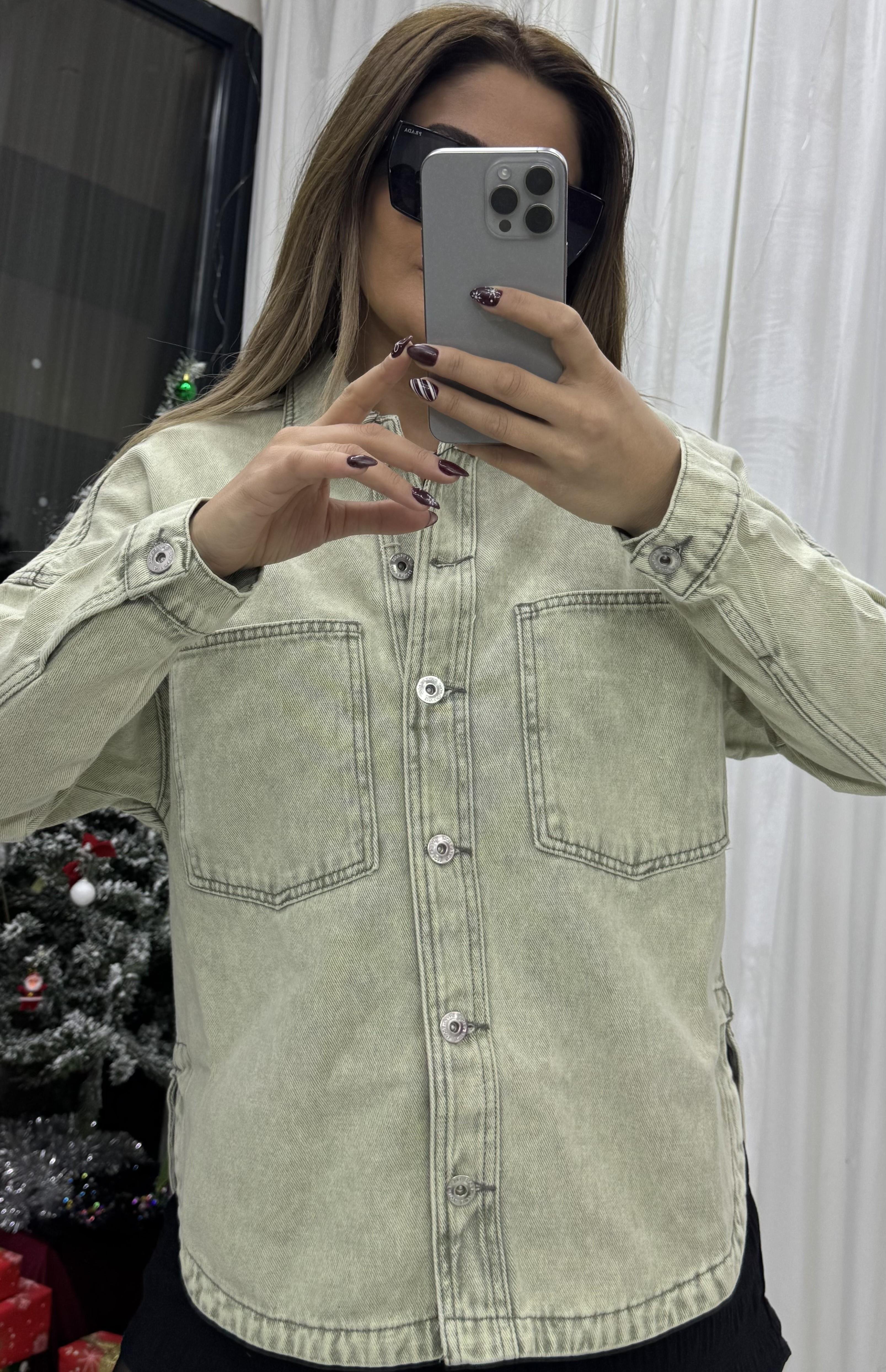 Cepli Yırtmaç Detaylı Oversize Denim Ceket-Yeşil