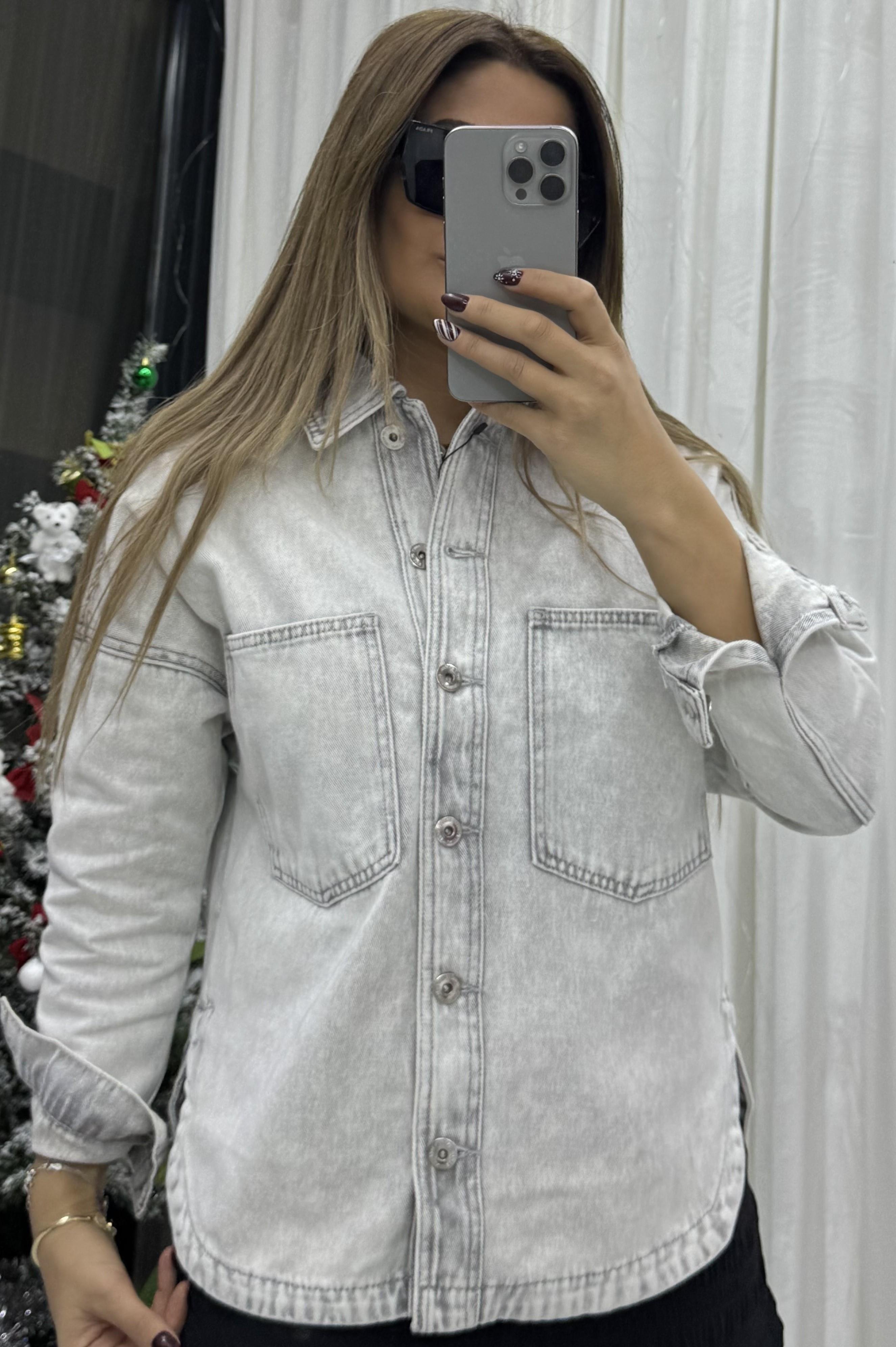 Cepli Yırtmaç Detaylı Oversize Denim Ceket-Gri