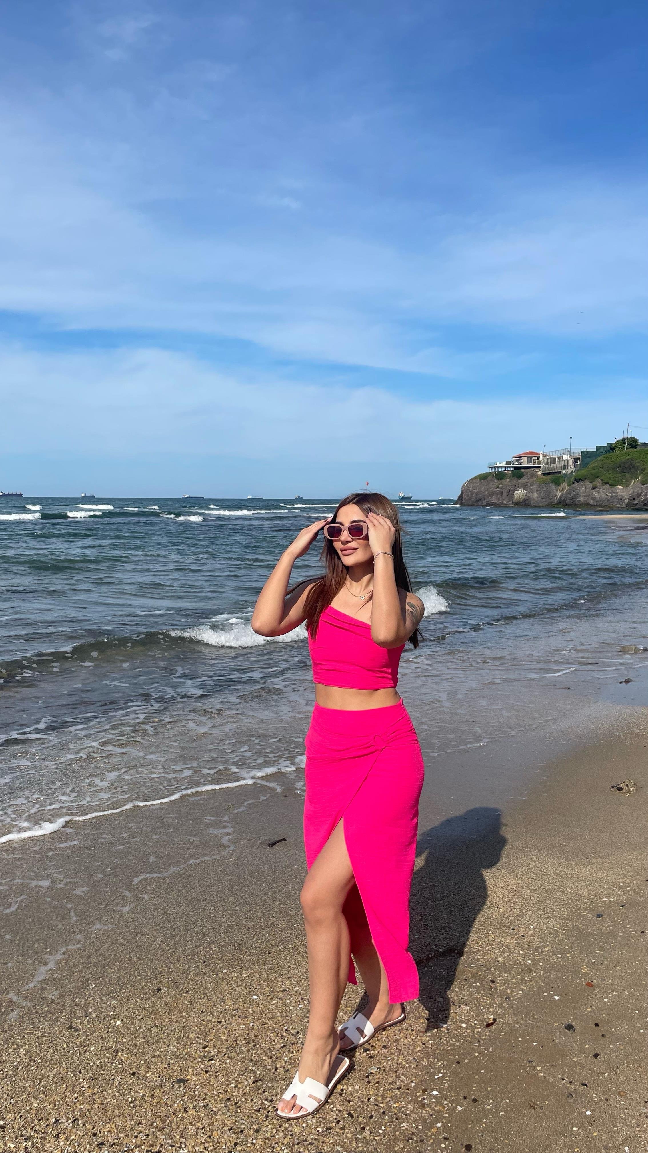 Fuşya İthal Keten Yırtmaçlı Etek Tek Askılı Crop Takım