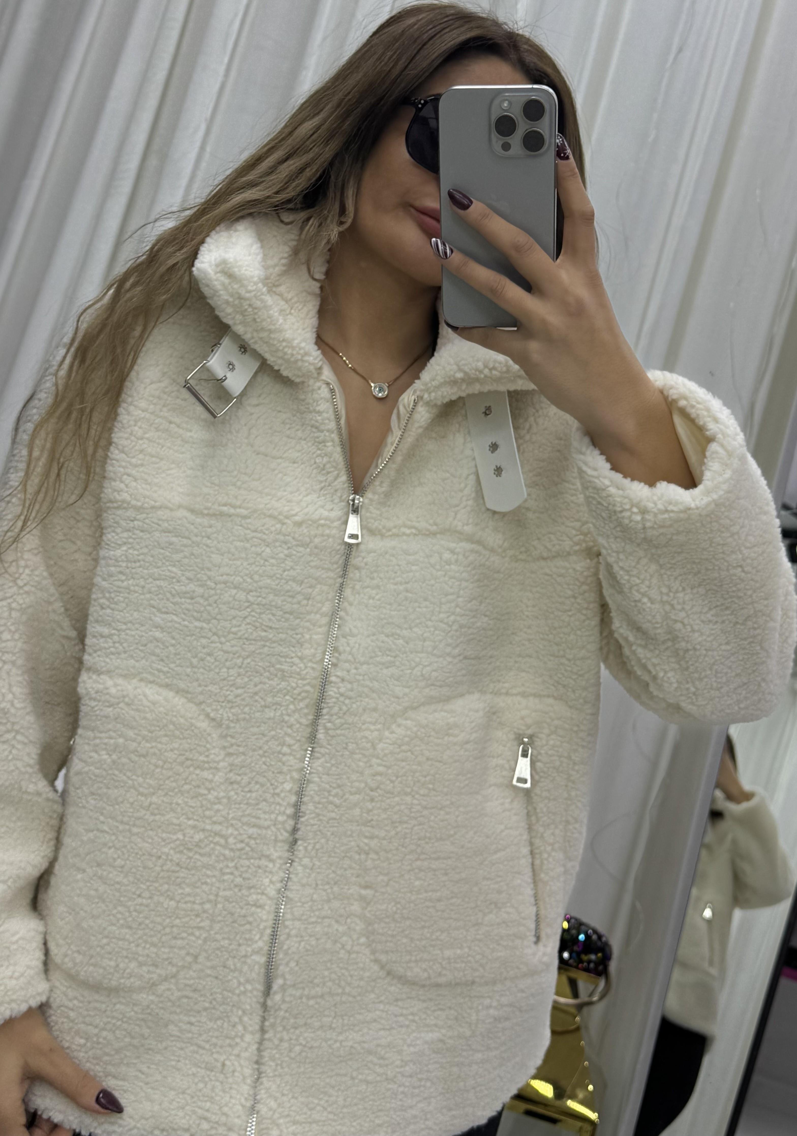 Gömlek Yaka Fermuarlı Çift Cep'li Peluş Ceket Ekru