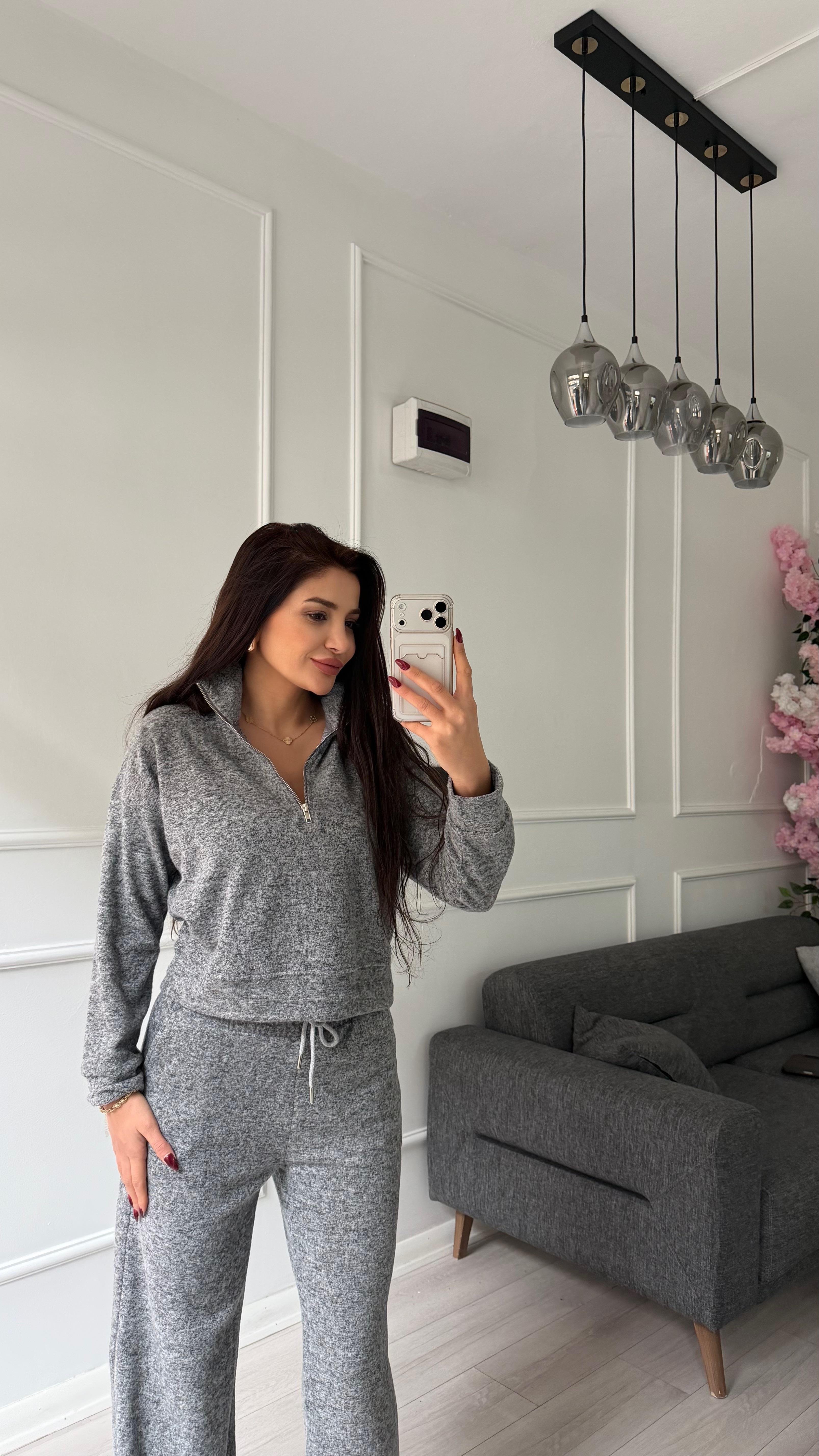 Gri Yarım Fermuarlı Pantolon Takım