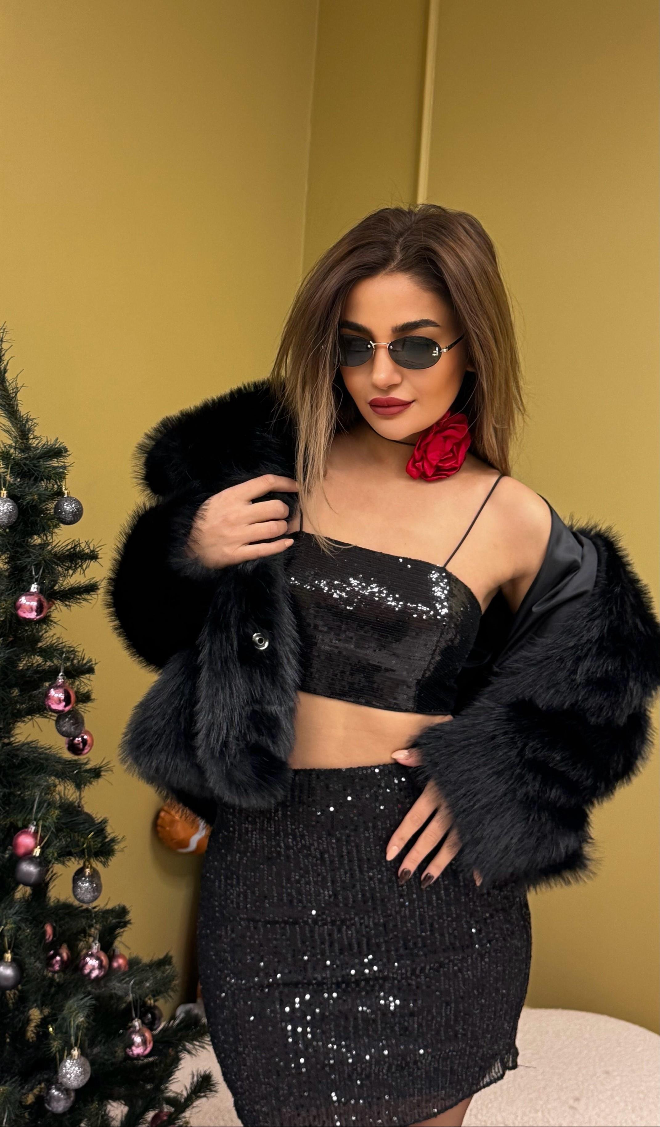 İp Askılı Pullu Crop Bluz-Siyah