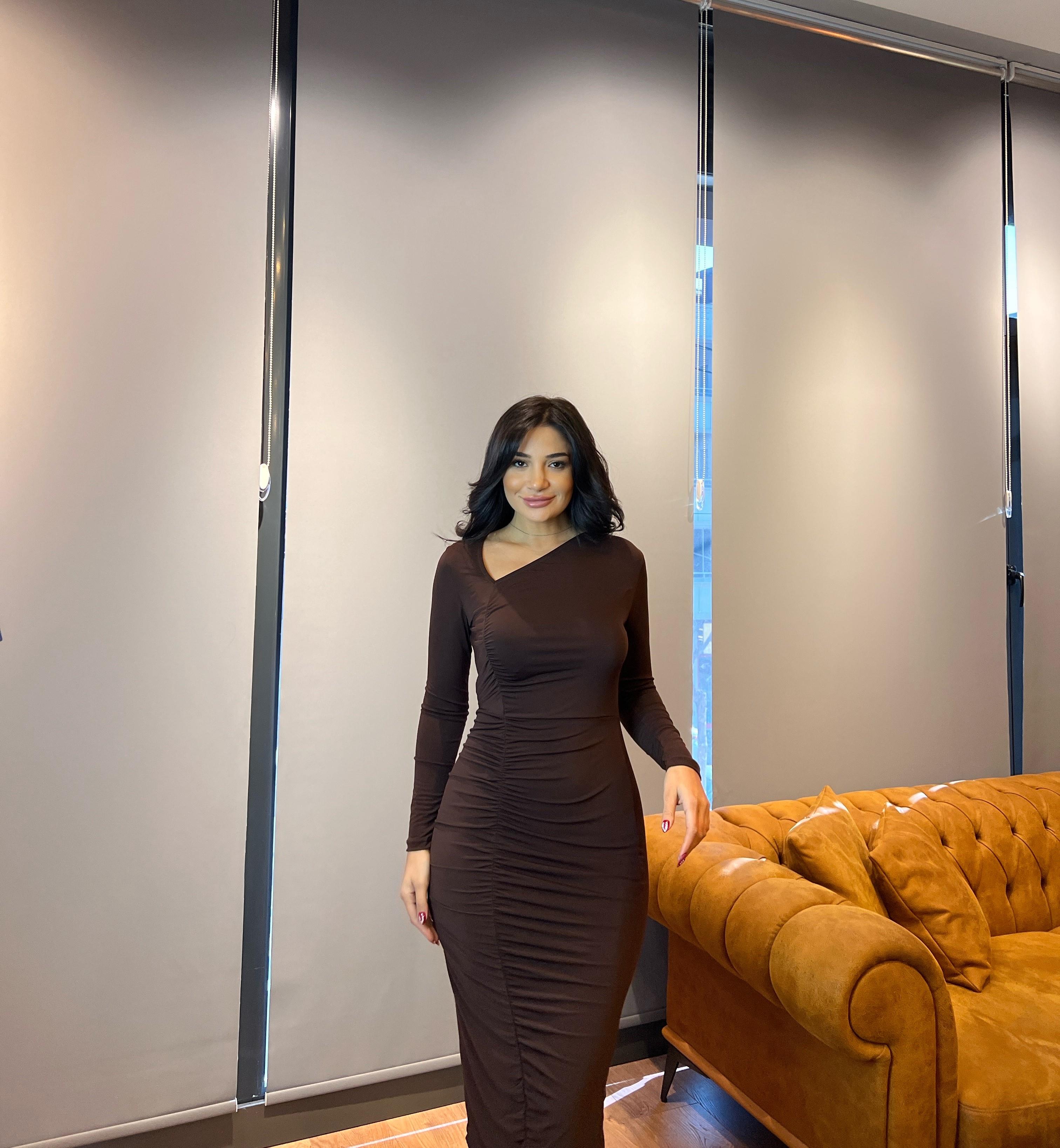 Kahve Büzgülü Asimetrik Yaka Midi Örme Elbise