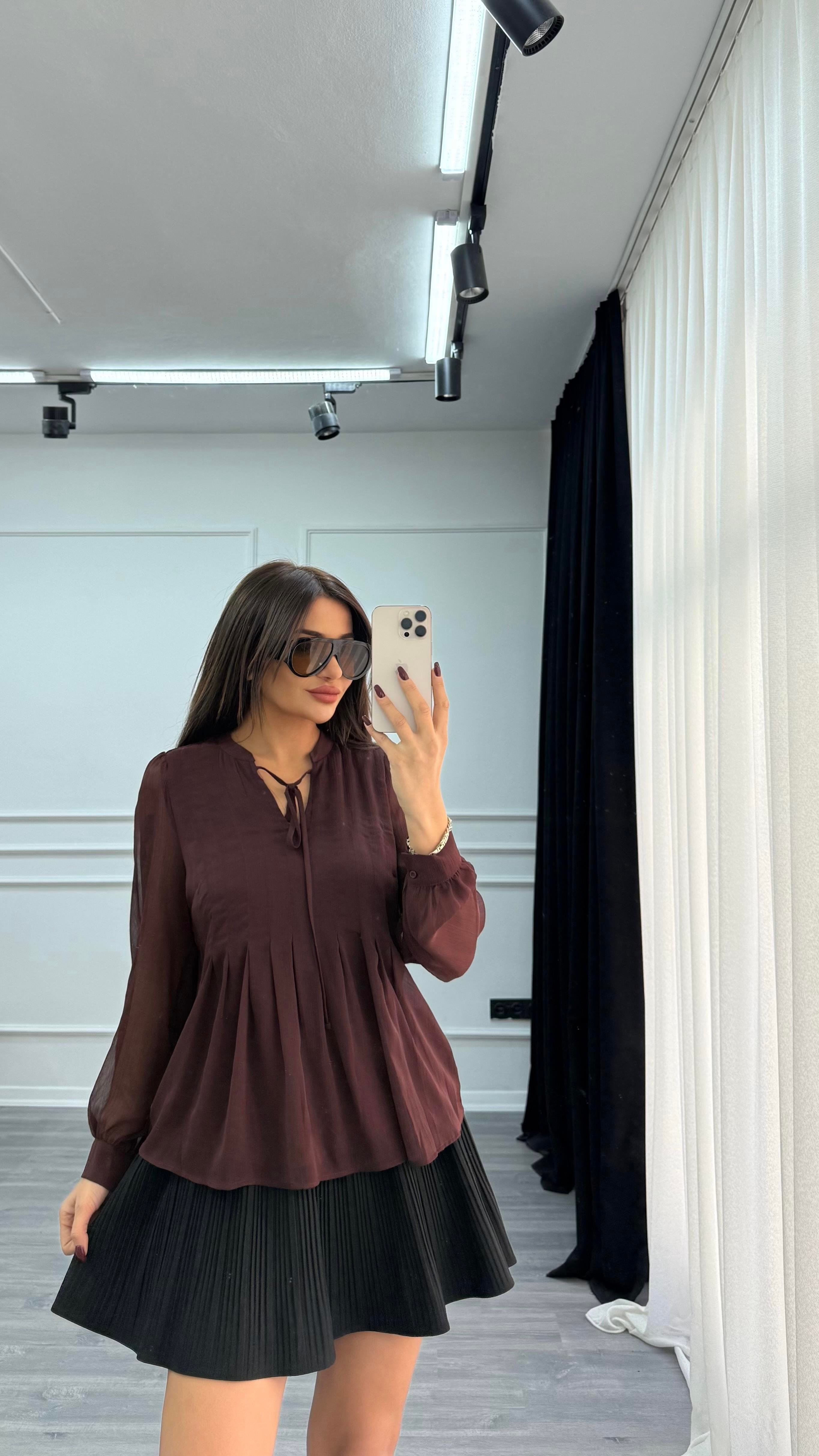 Kahverengi Önü Pileli İçi Astarlı Şifon Gömlek