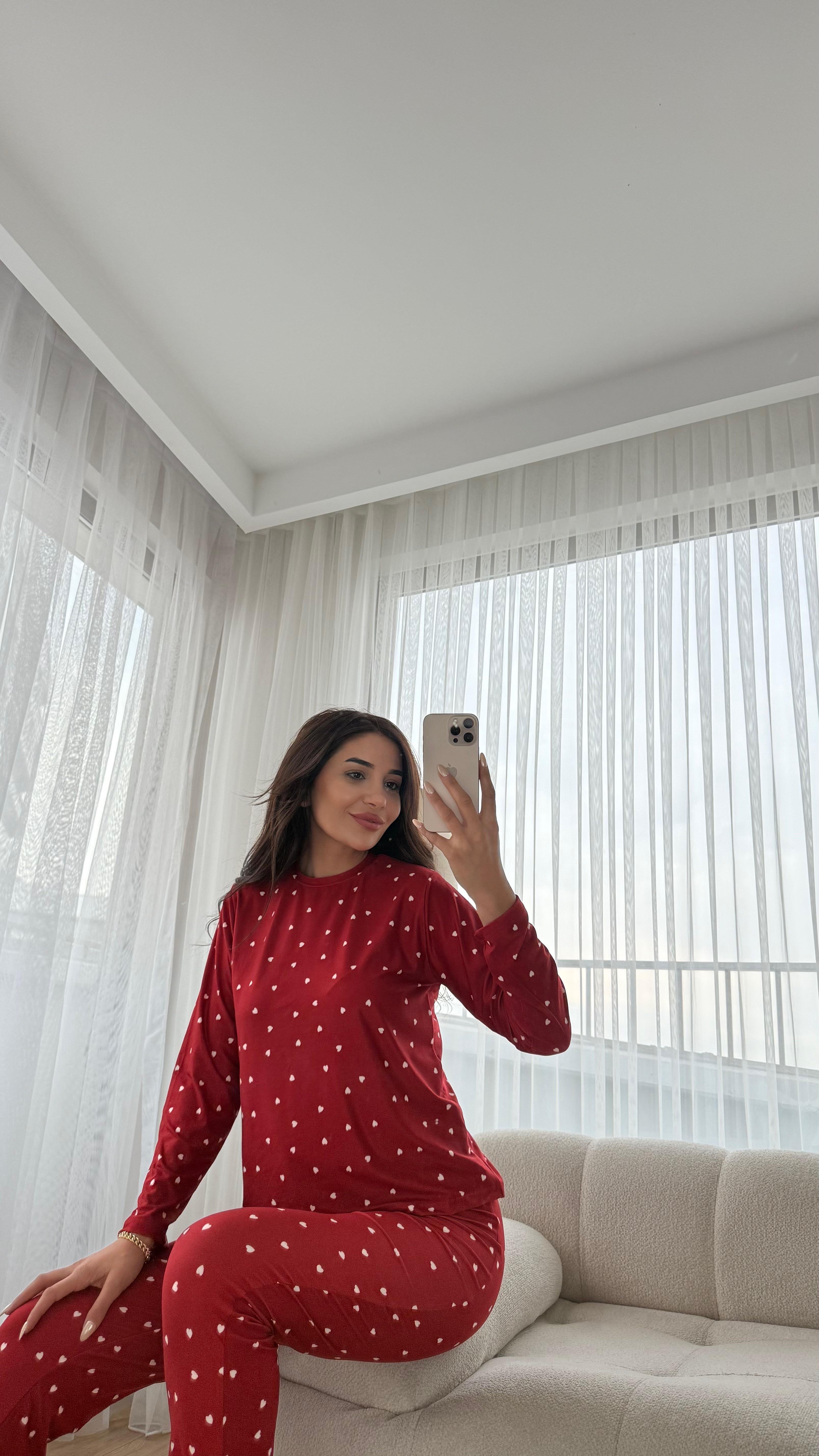 Kırmızı Premium Kalite Uzun Kollu Beyaz Kalp Desenli Pijama Takımı