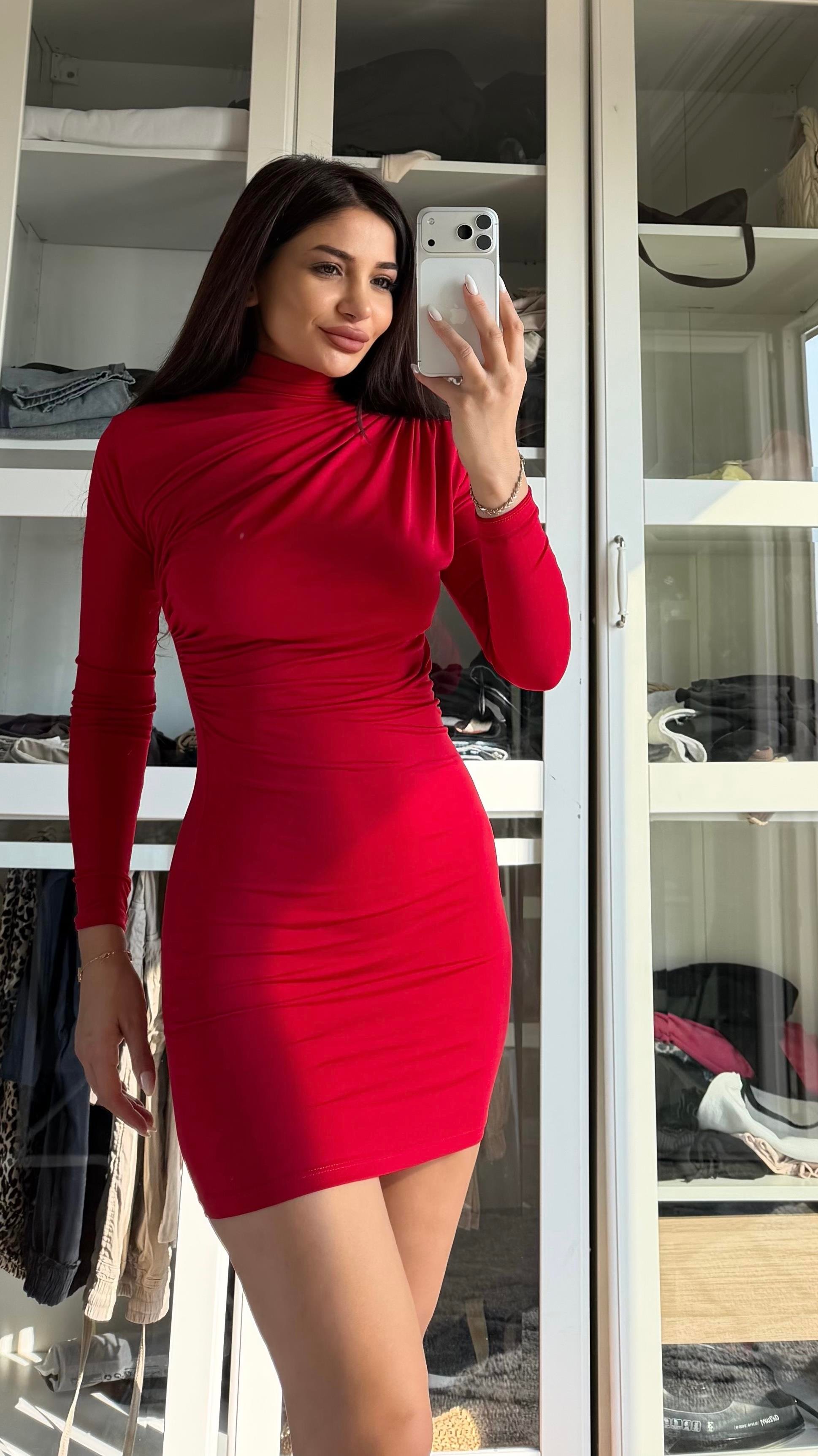Kırmızı Sandy Kumaş Drape Detay Uzun Kollu Elbise