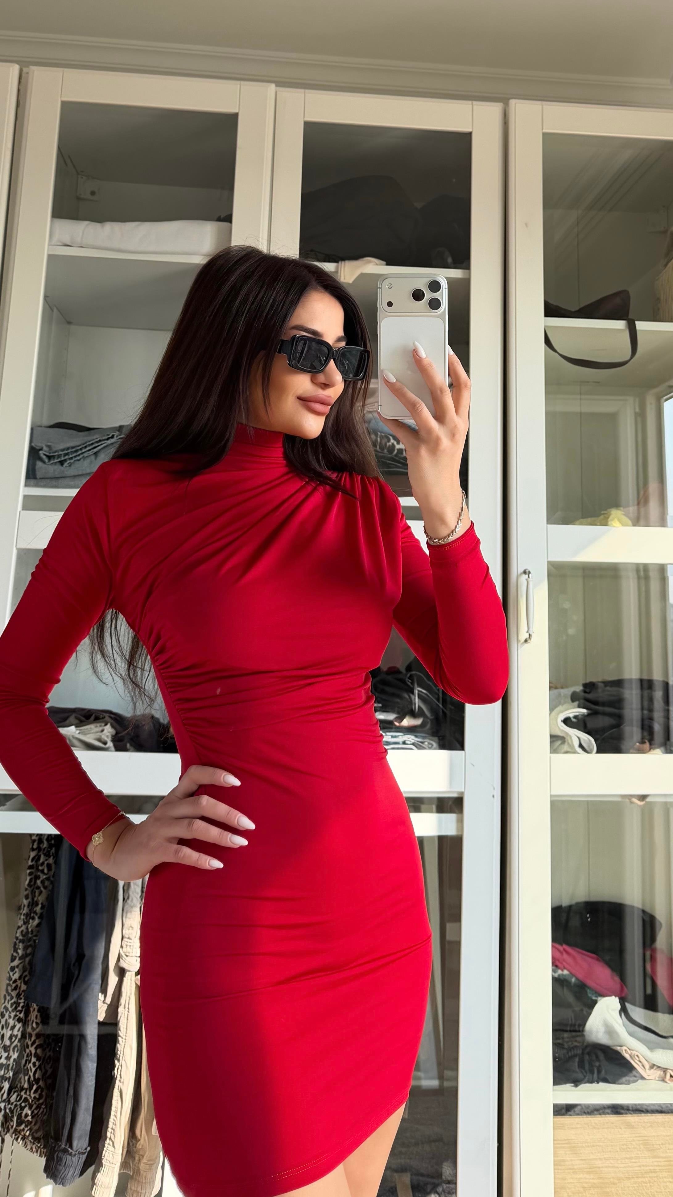 Kırmızı Sandy Kumaş Drape Detay Uzun Kollu Elbise