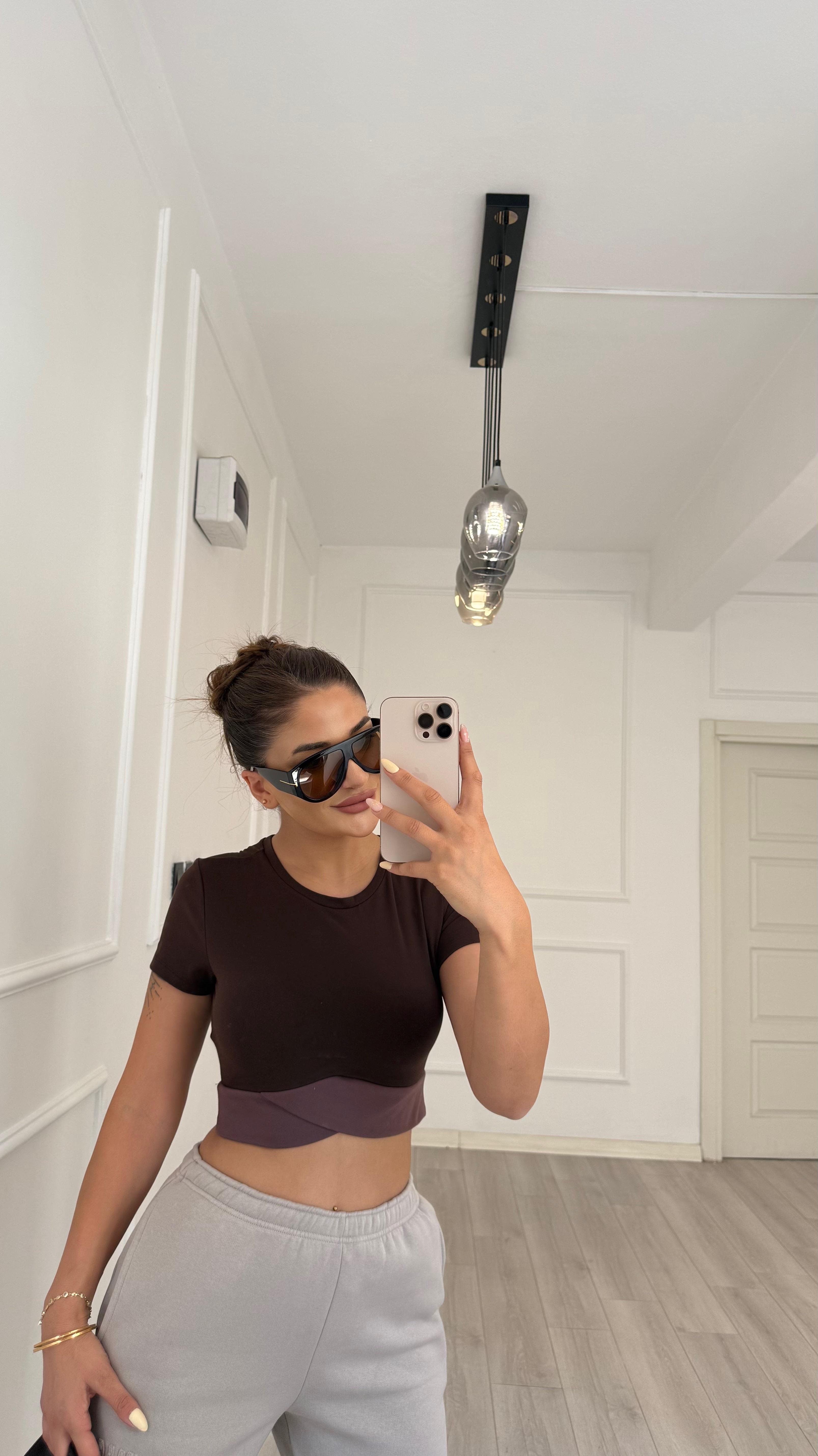 Kısa Kol Bisiklet Sporcu Crop Top -KAHVE